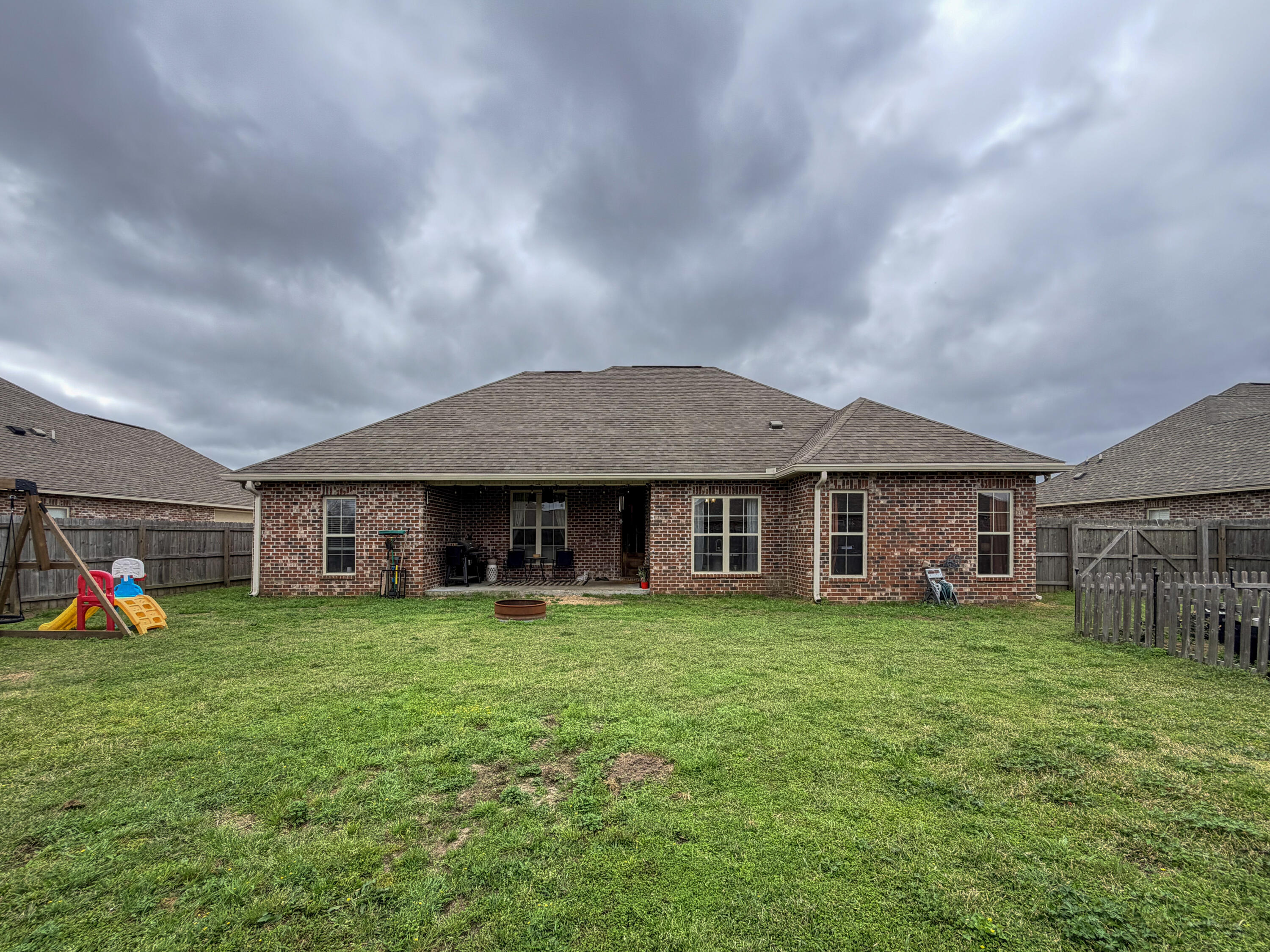 91 Sunline Dr Petal, MS 39465