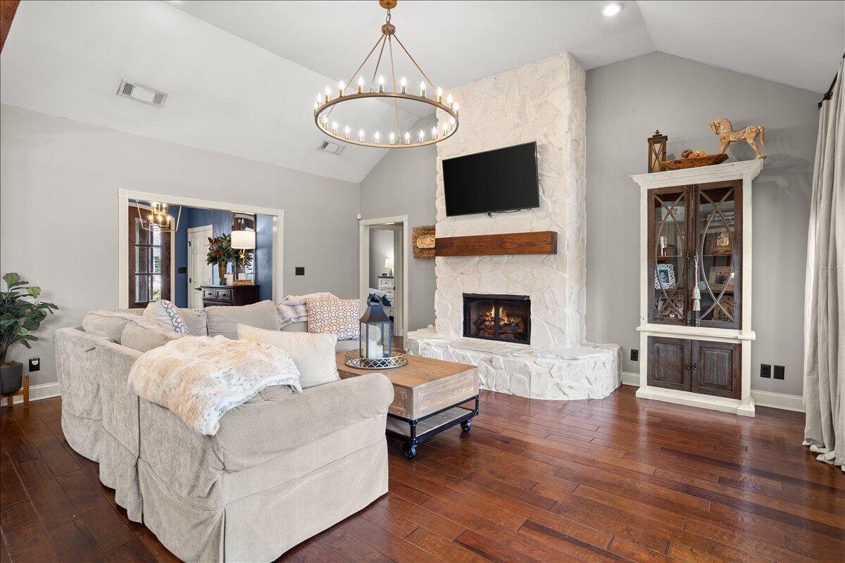 510 Longleaf Dr Petal, MS 39465