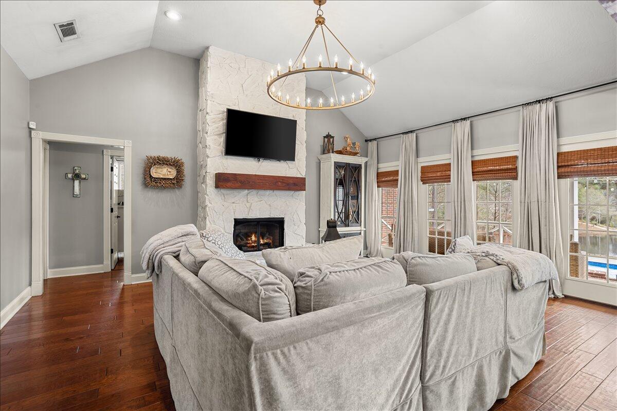 510 Longleaf Dr Petal, MS 39465