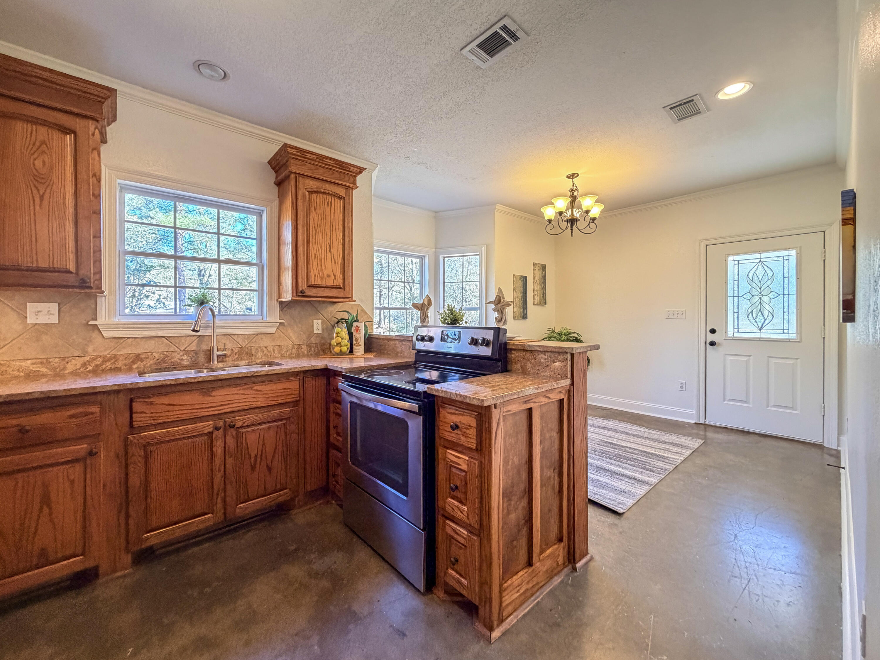 151 Baker St Petal, MS 39465