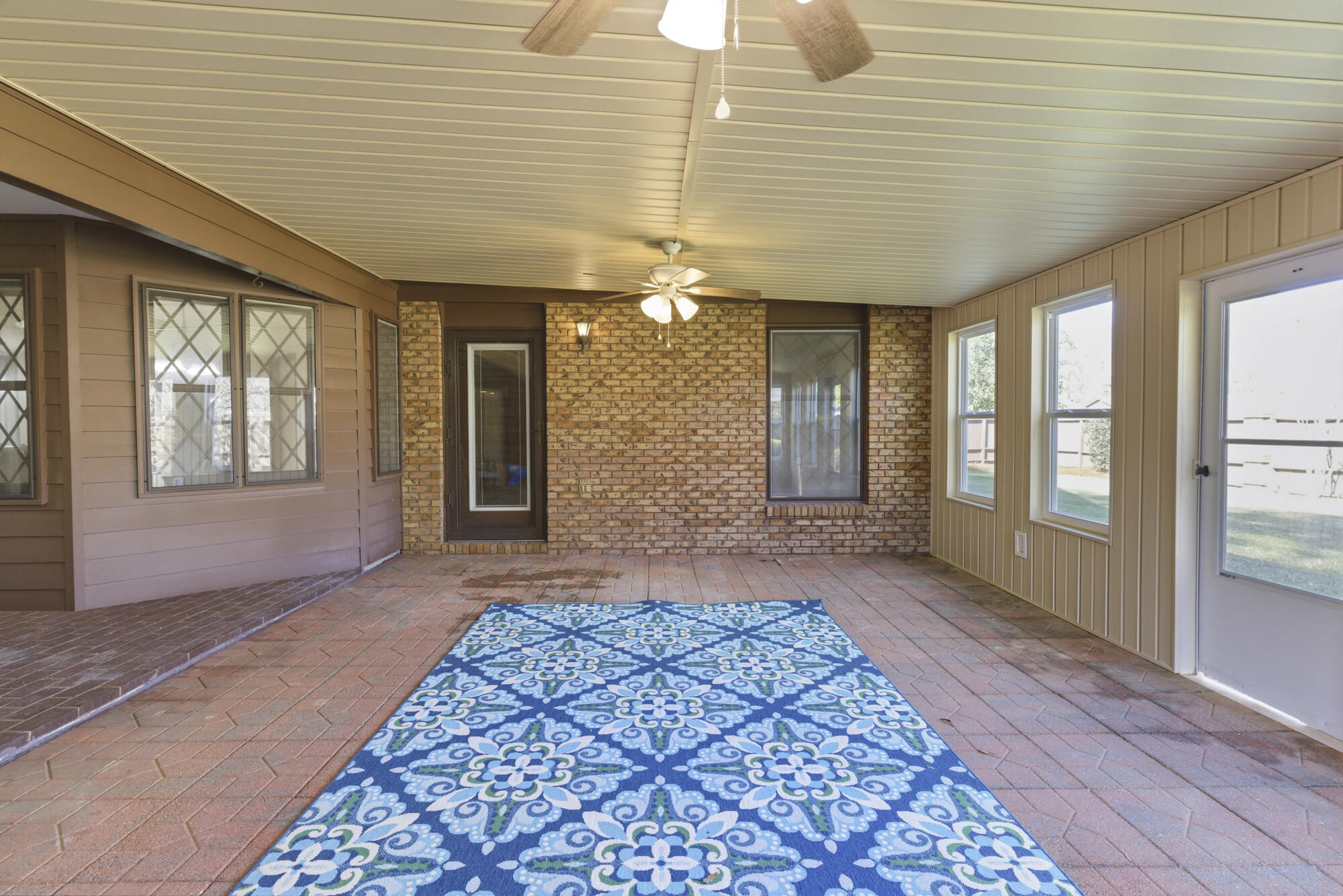 200 Greenwood Pl Hattiesburg, MS 39402