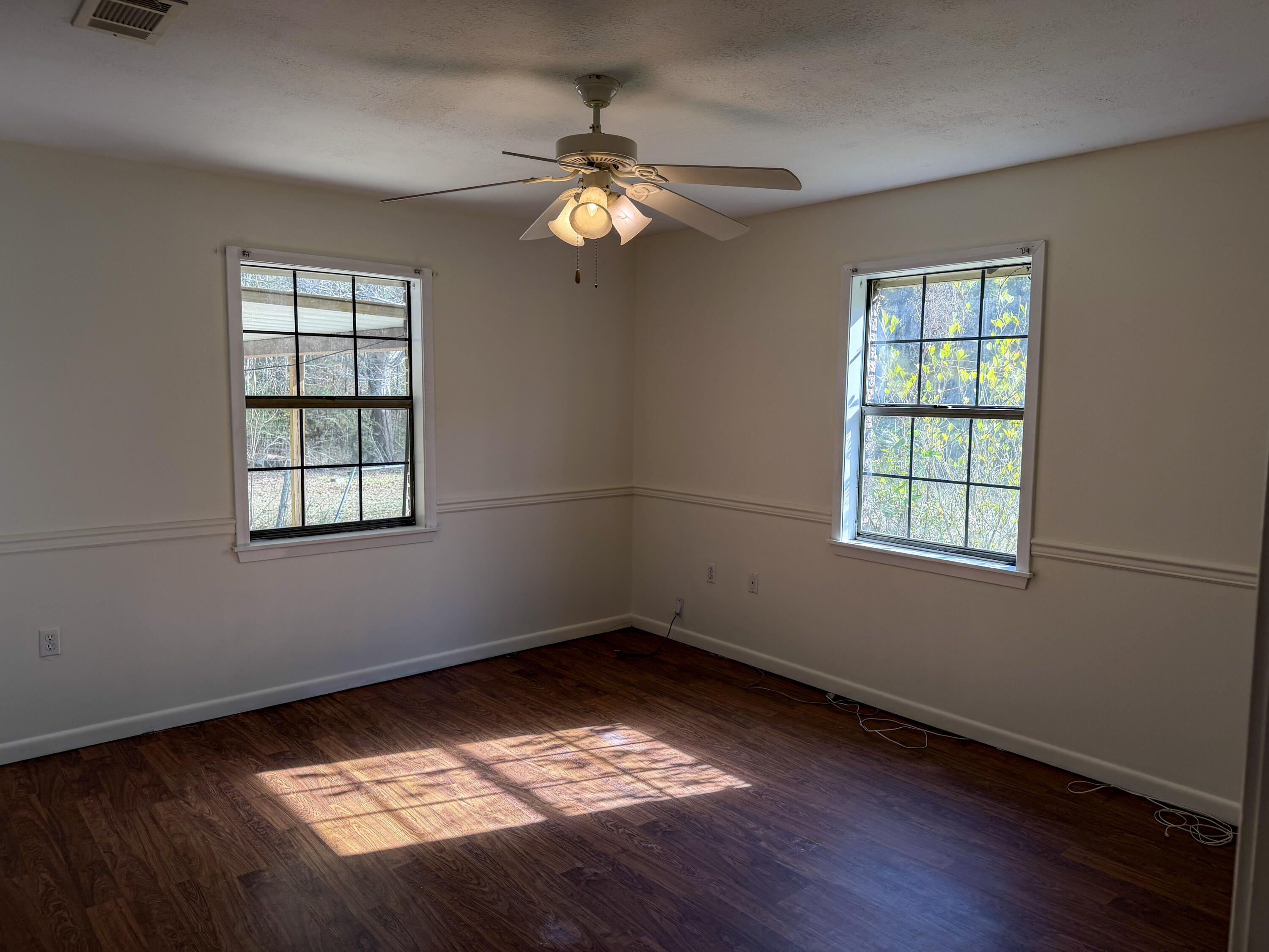 29 Country Dr Petal, MS 39465