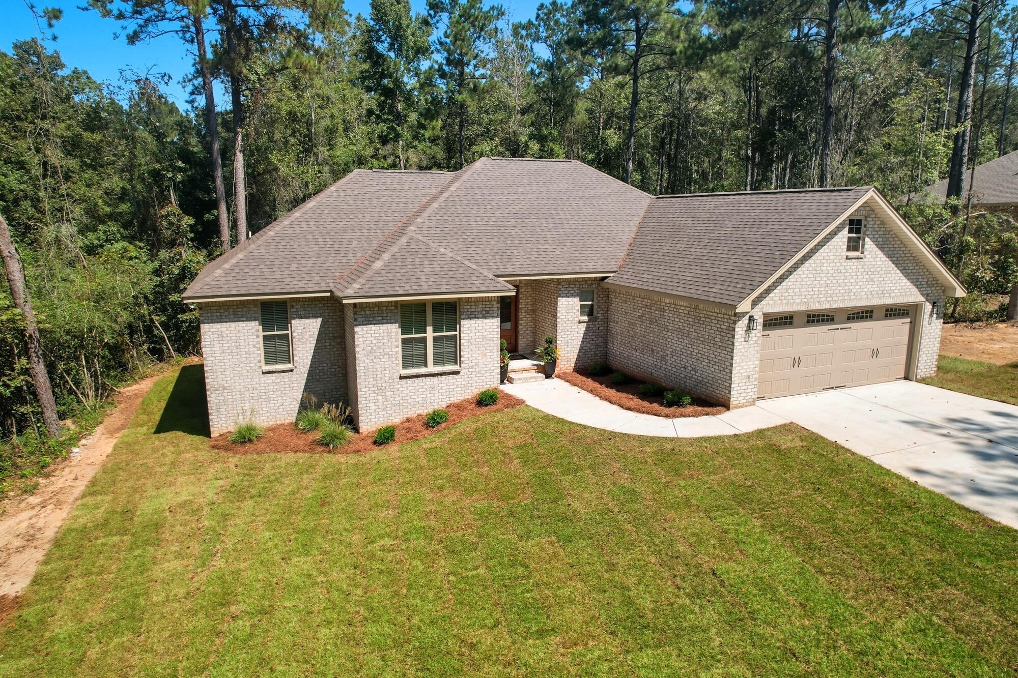 912 MS-44th Sumrall, MS 39482