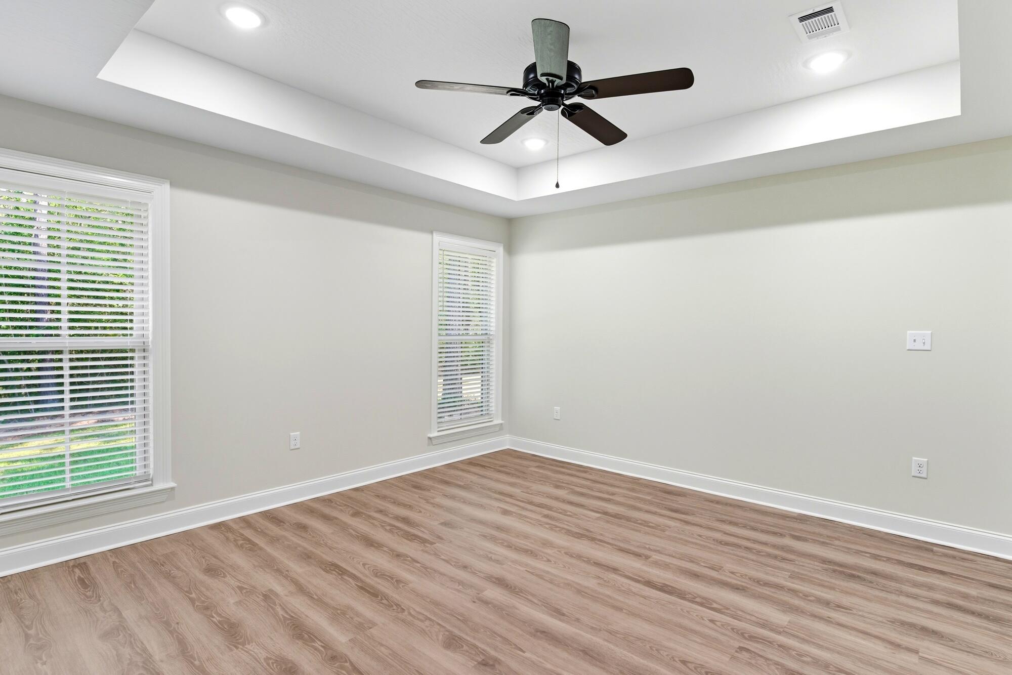 912 MS-44th Sumrall, MS 39482