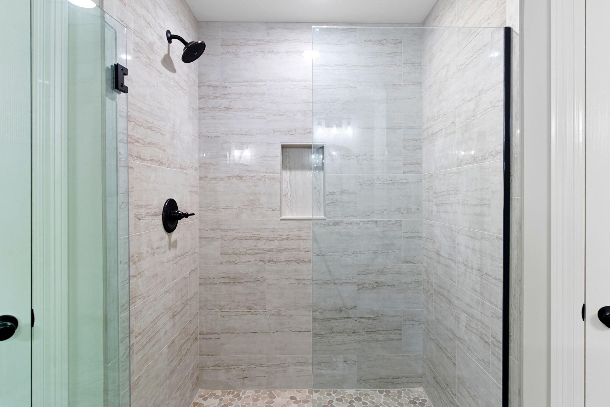 912 MS-44th Sumrall, MS 39482