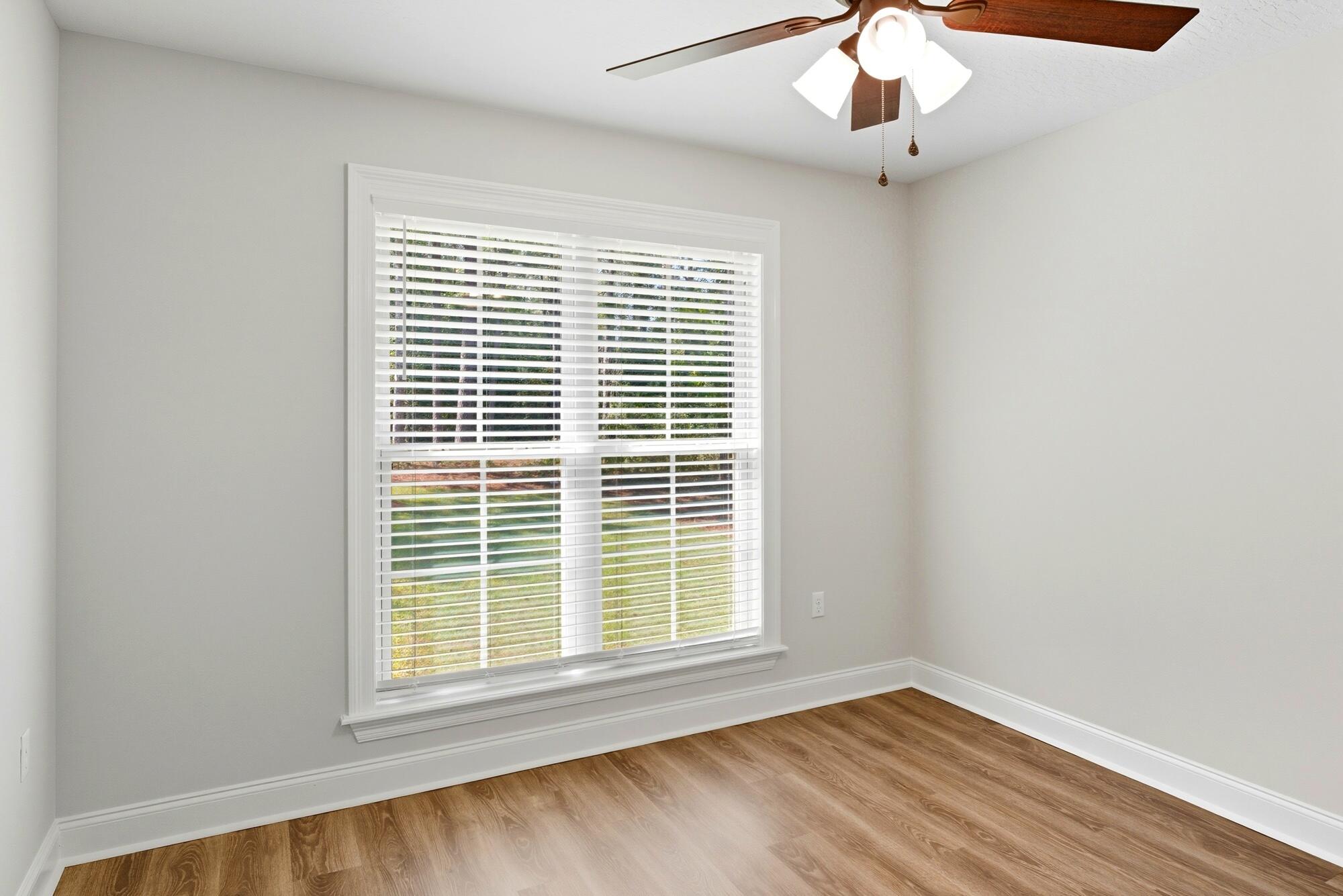 912 MS-44th Sumrall, MS 39482