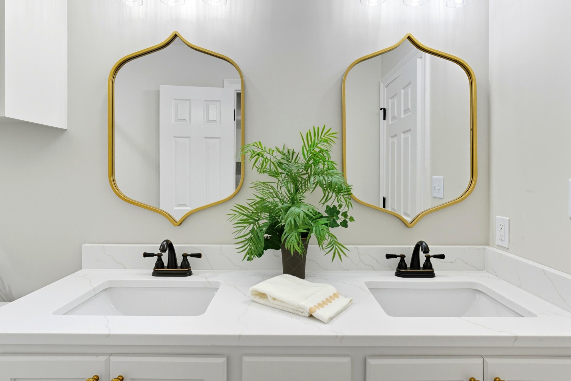 912 MS-44th Sumrall, MS 39482