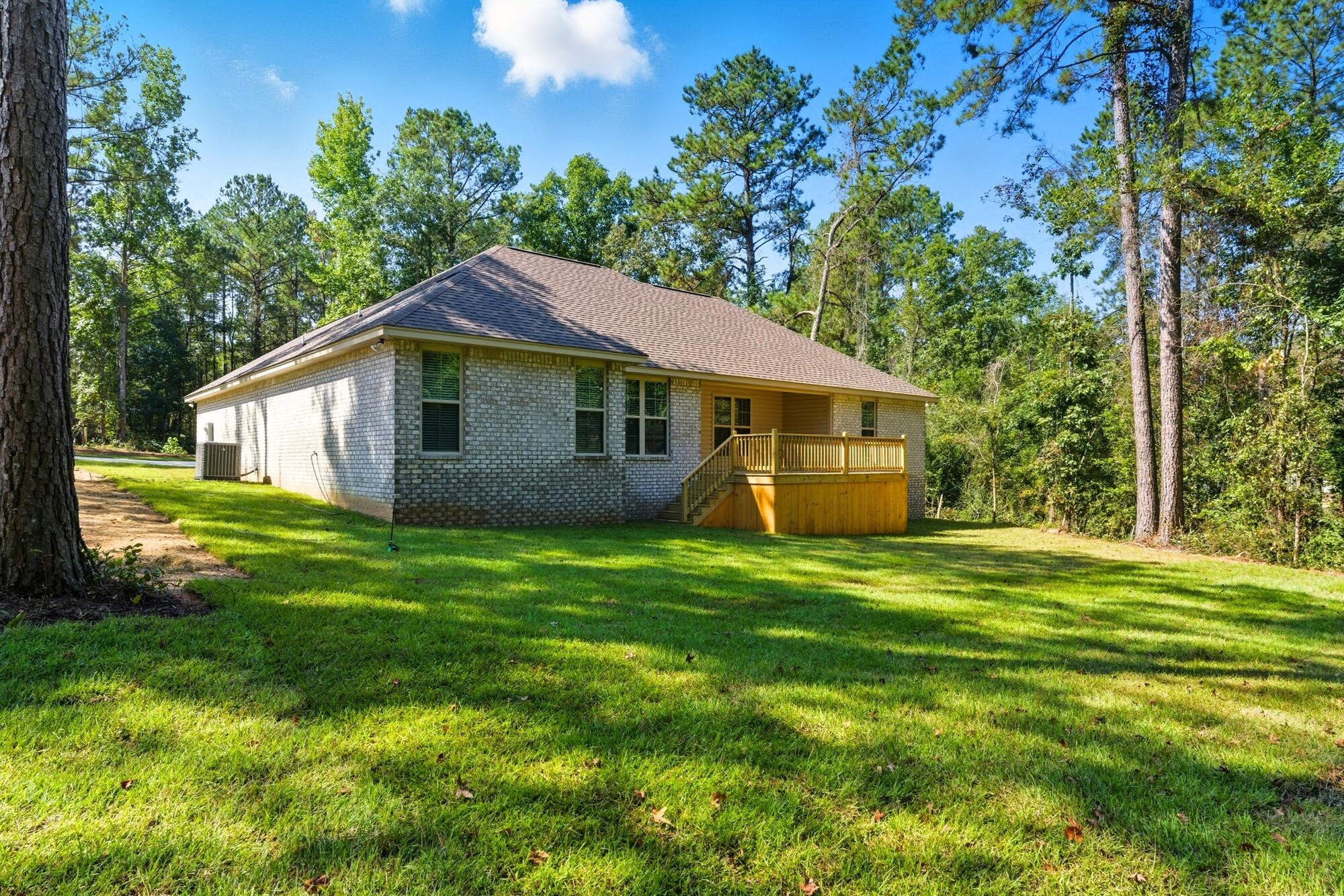 912 MS-44th Sumrall, MS 39482