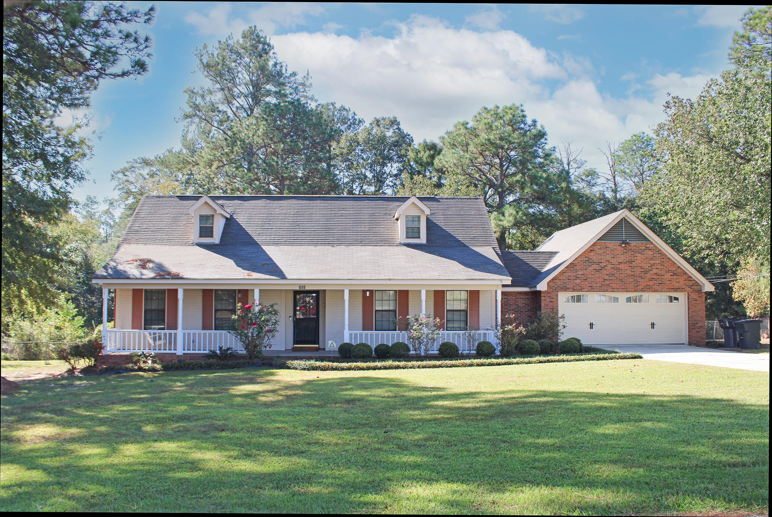 101 Beechwood Dr Hattiesburg, MS 39402