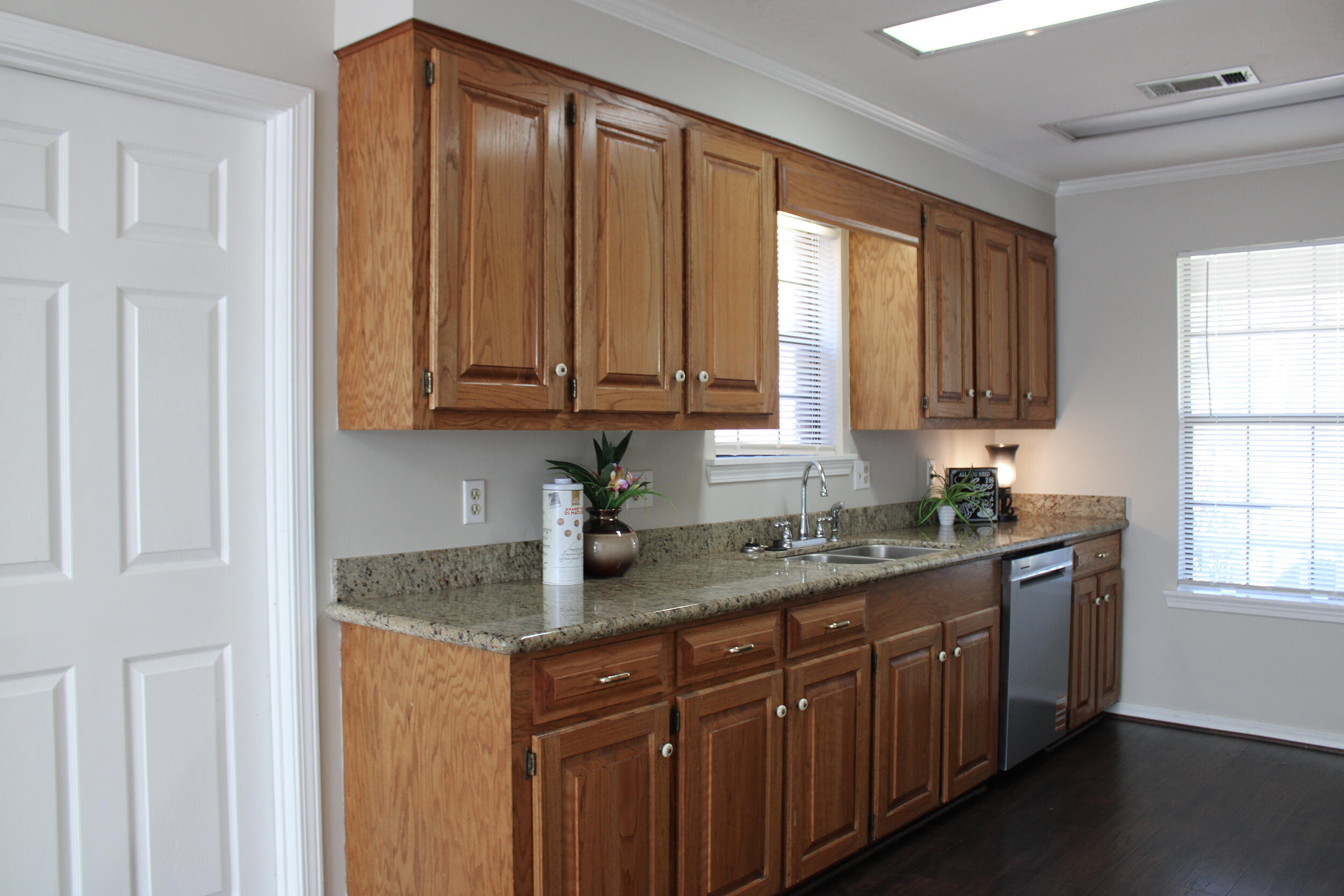 101 Beechwood Dr Hattiesburg, MS 39402