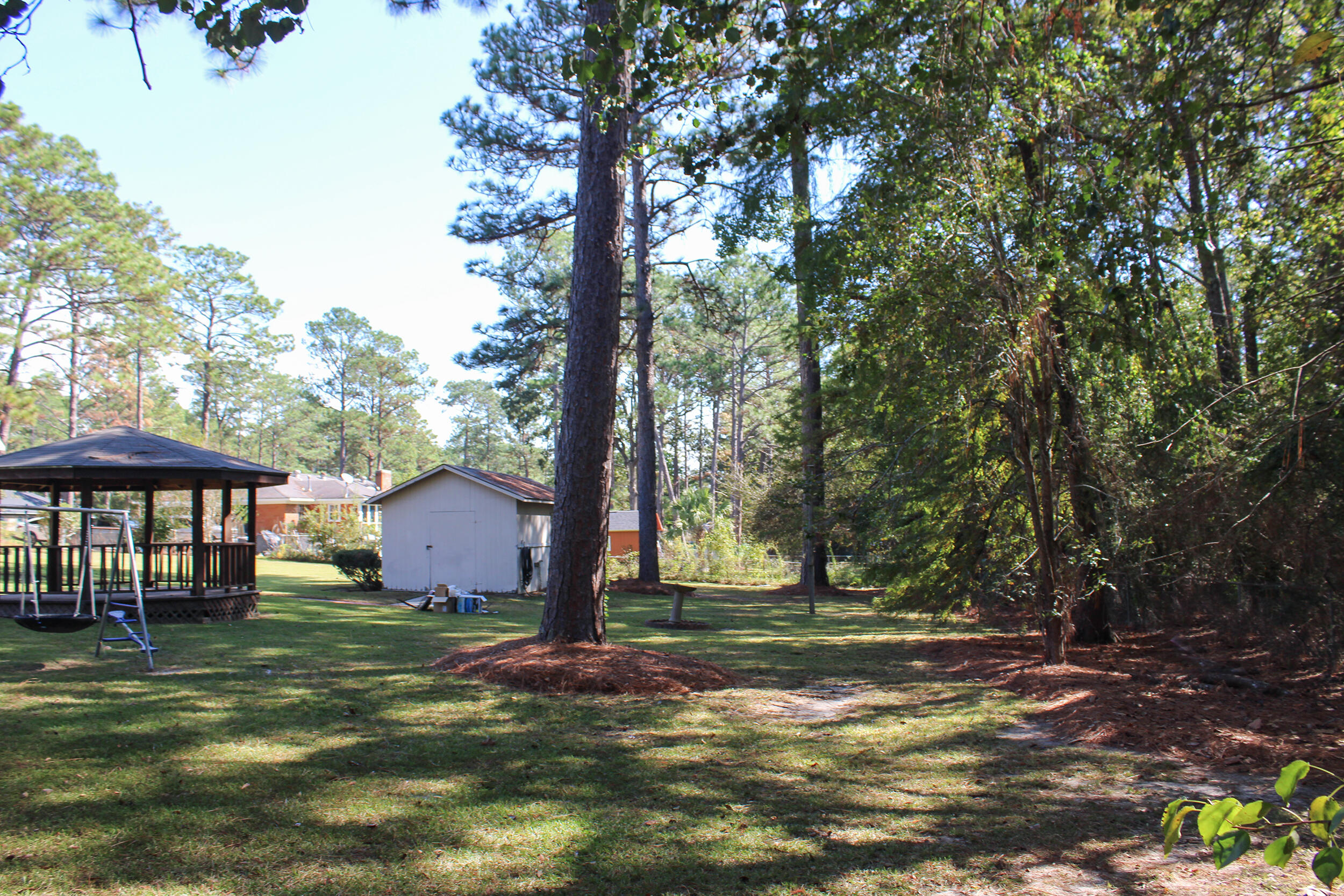 101 Beechwood Dr Hattiesburg, MS 39402