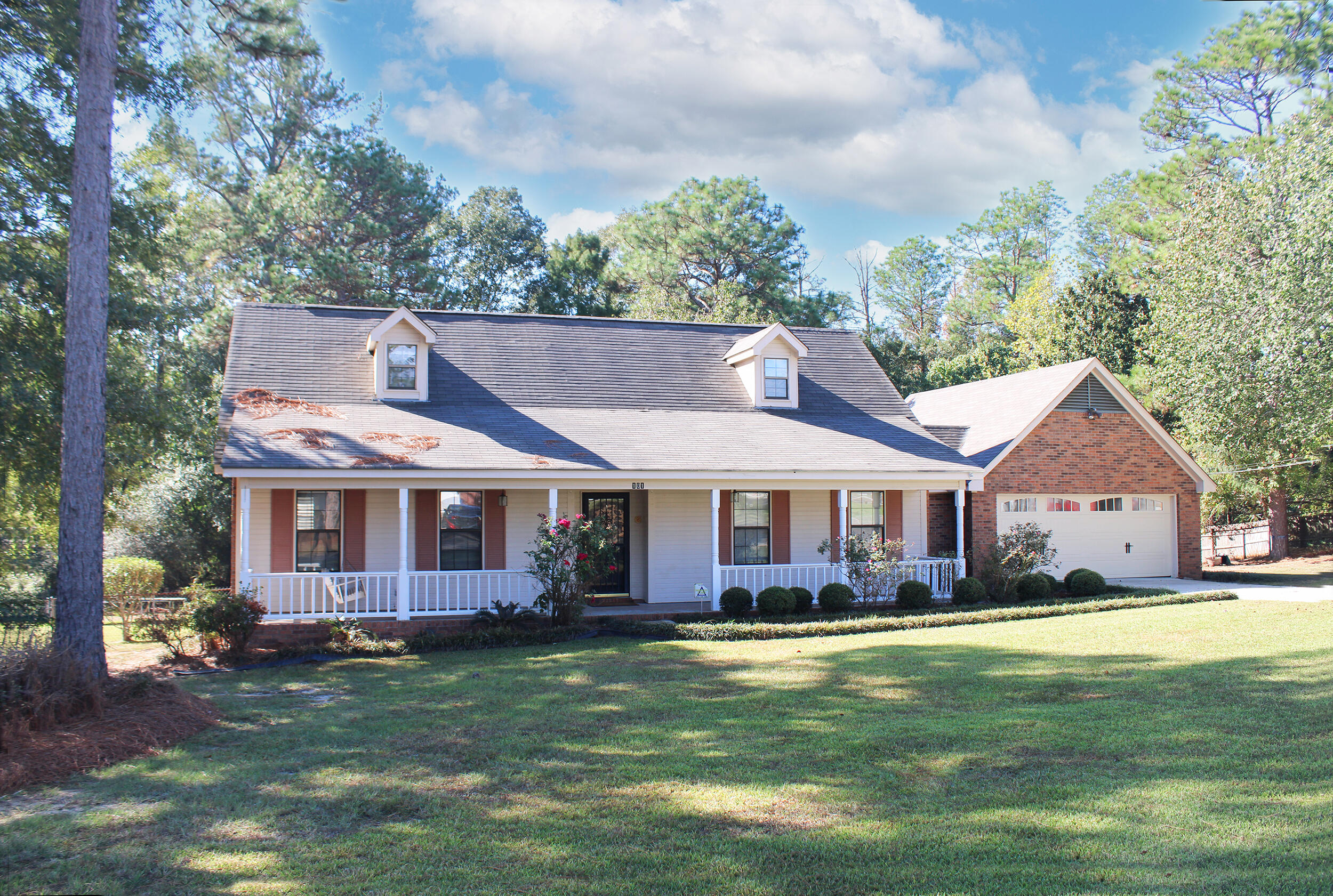 101 Beechwood Dr Hattiesburg, MS 39402