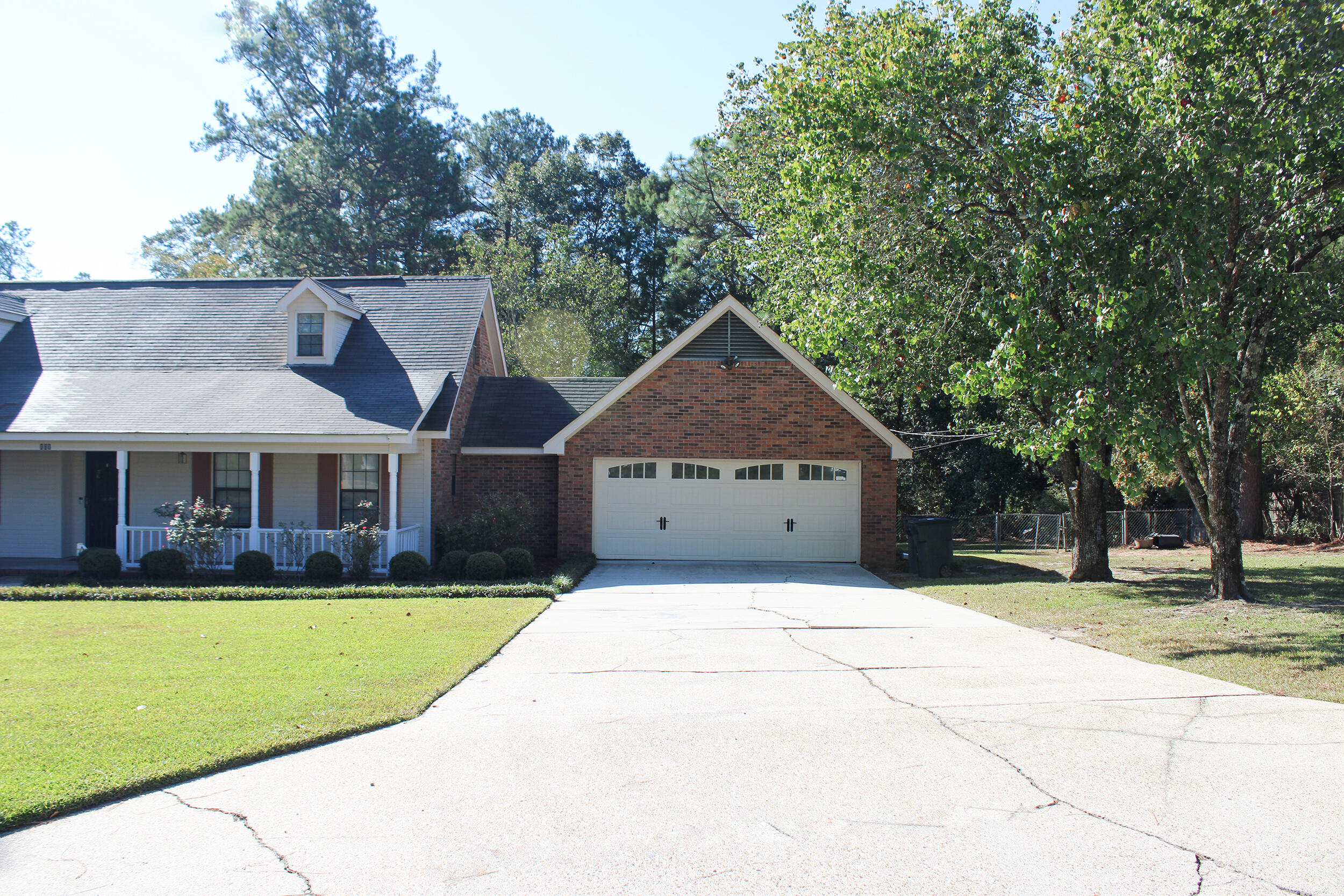 101 Beechwood Dr Hattiesburg, MS 39402
