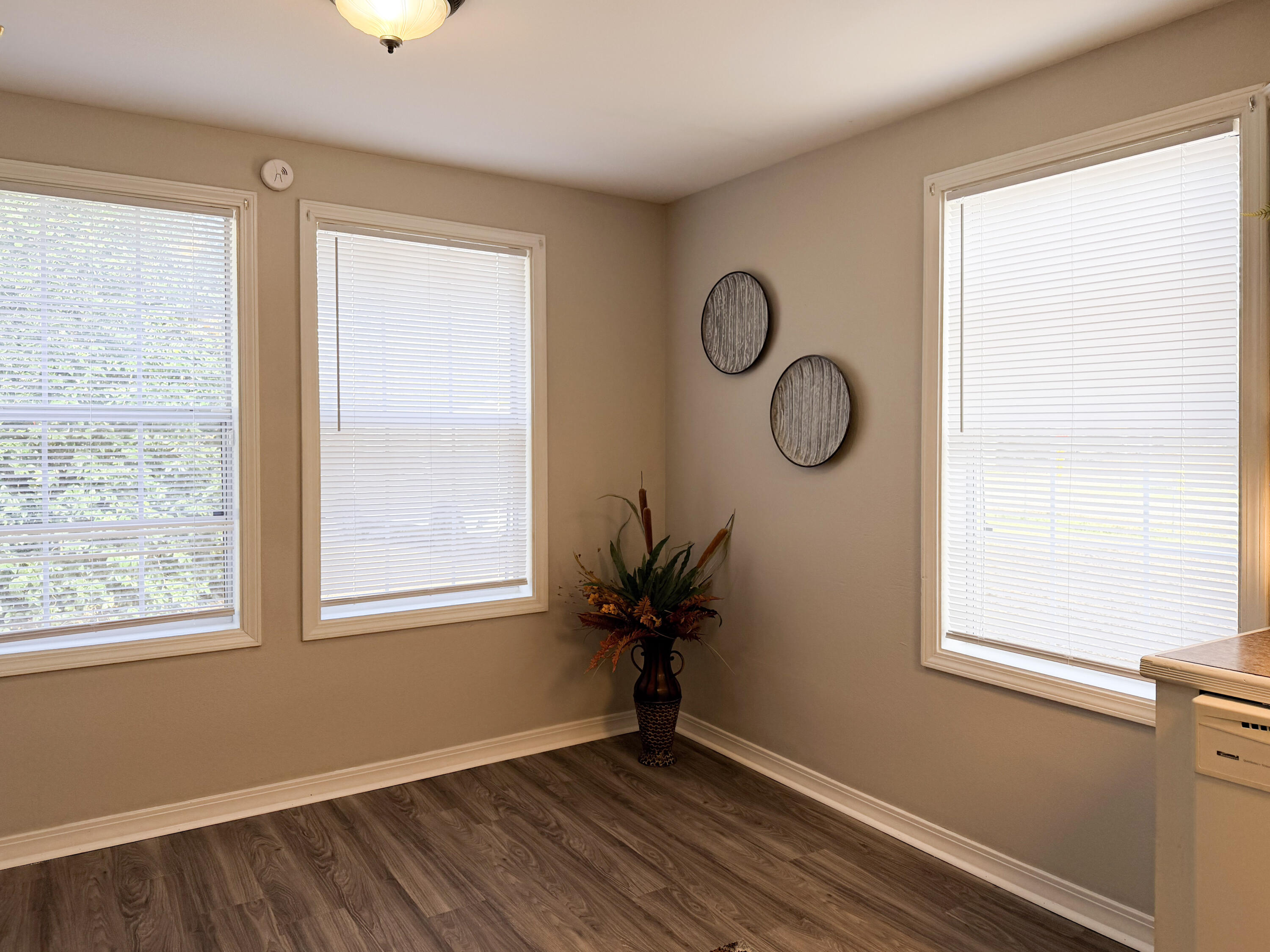 119 E 1st Ave Petal, MS 39465