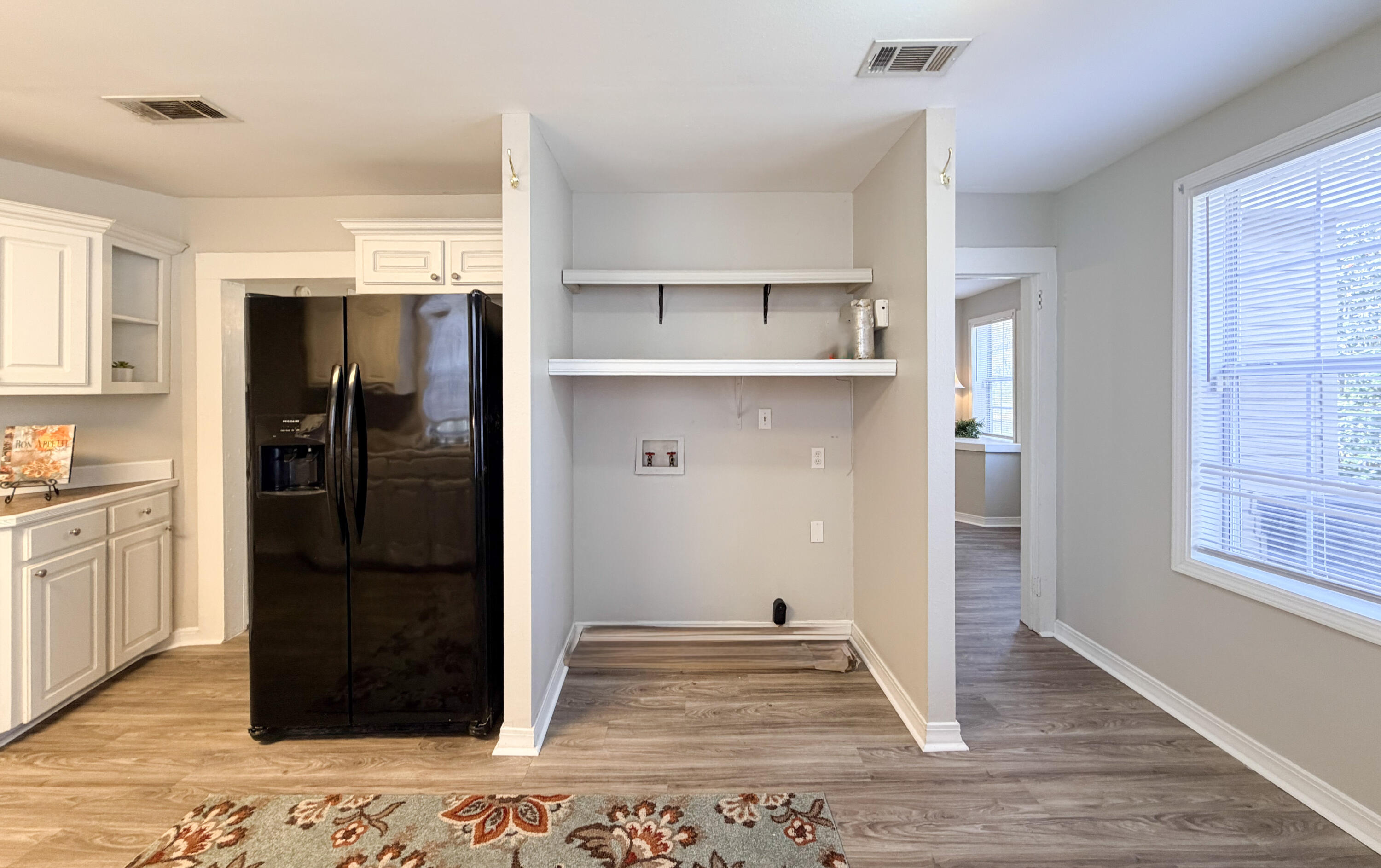 119 E 1st Ave Petal, MS 39465