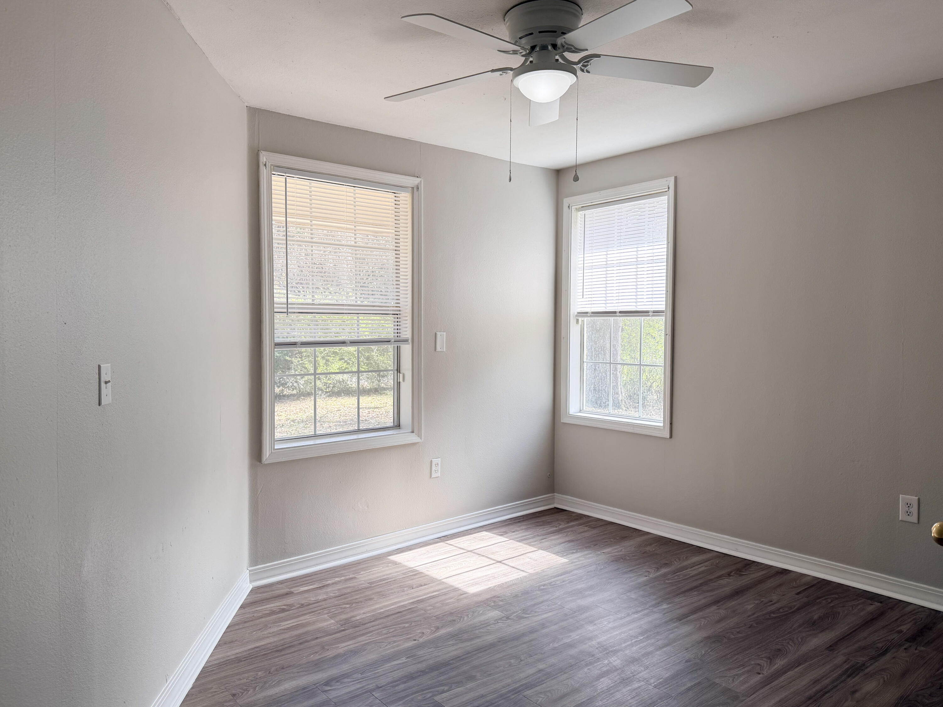 119 E 1st Ave Petal, MS 39465