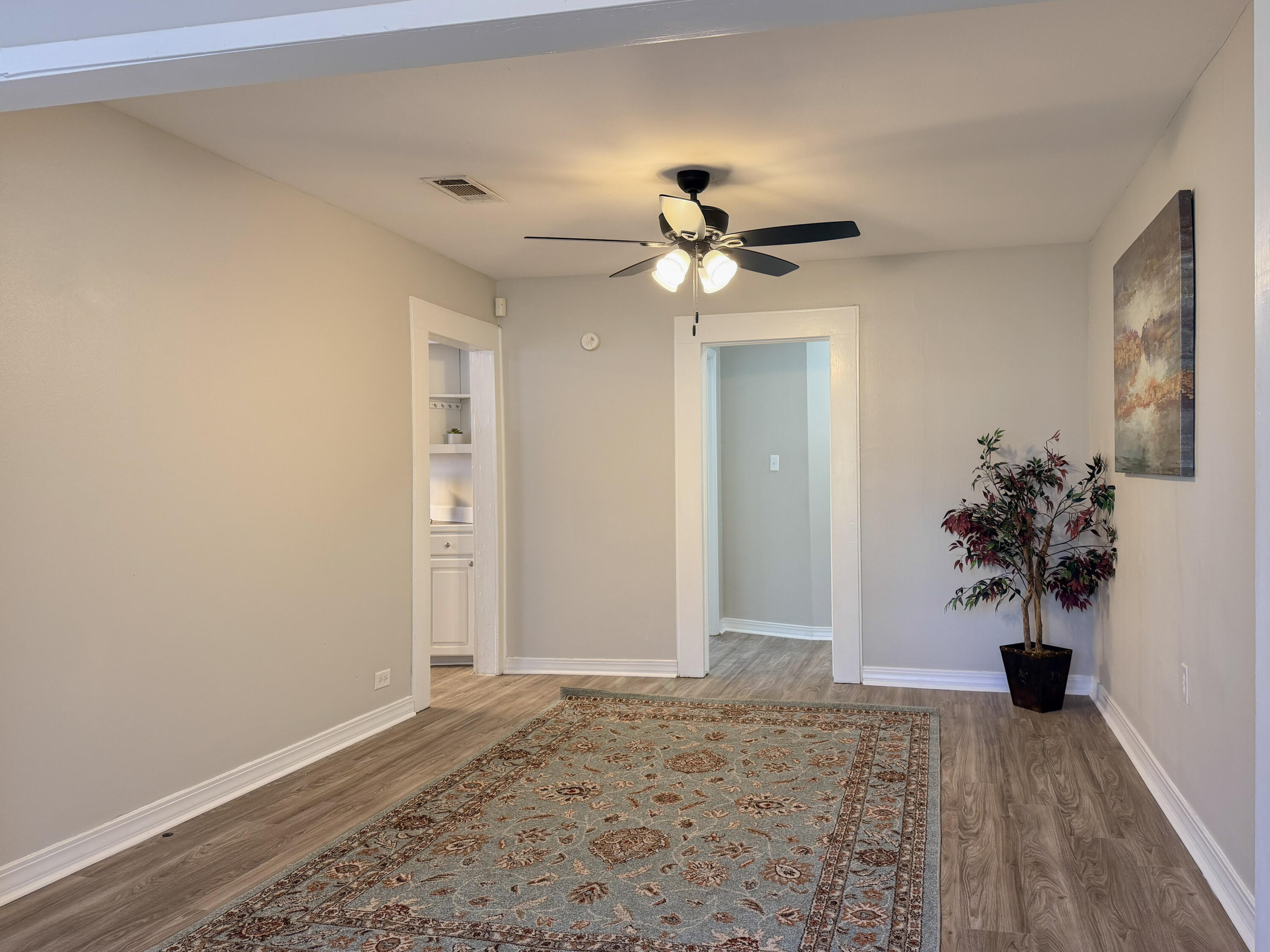 119 E 1st Ave Petal, MS 39465