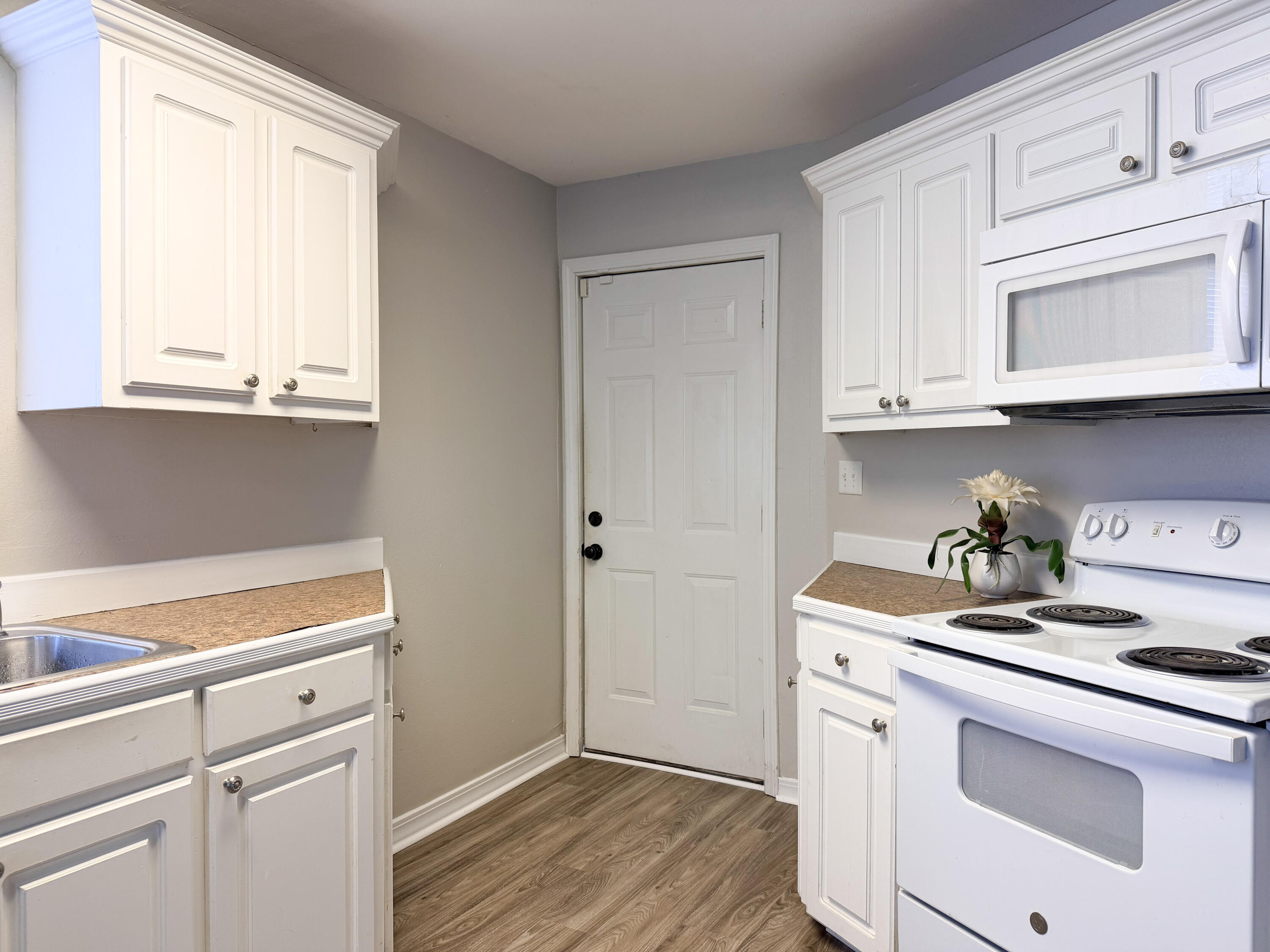 119 E 1st Ave Petal, MS 39465