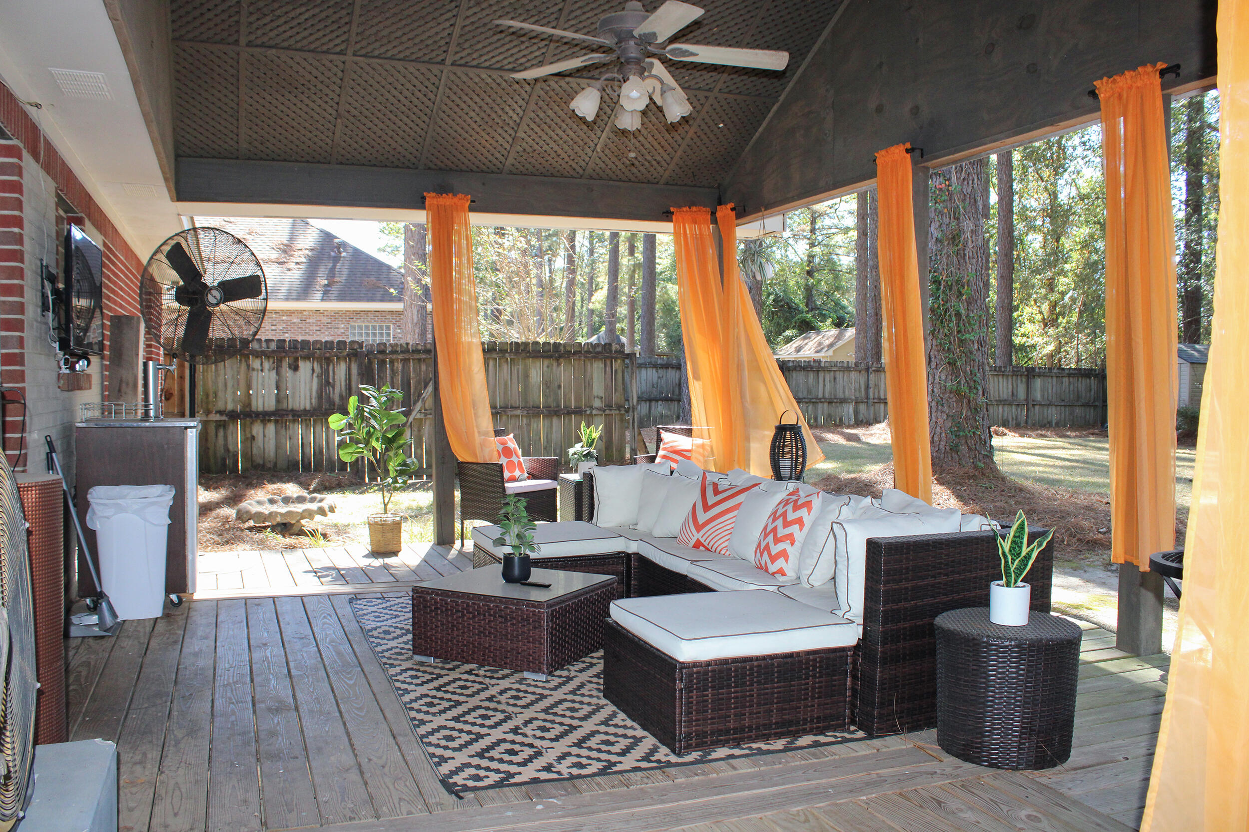 153 Red Roan Rd Hattiesburg, MS 39402