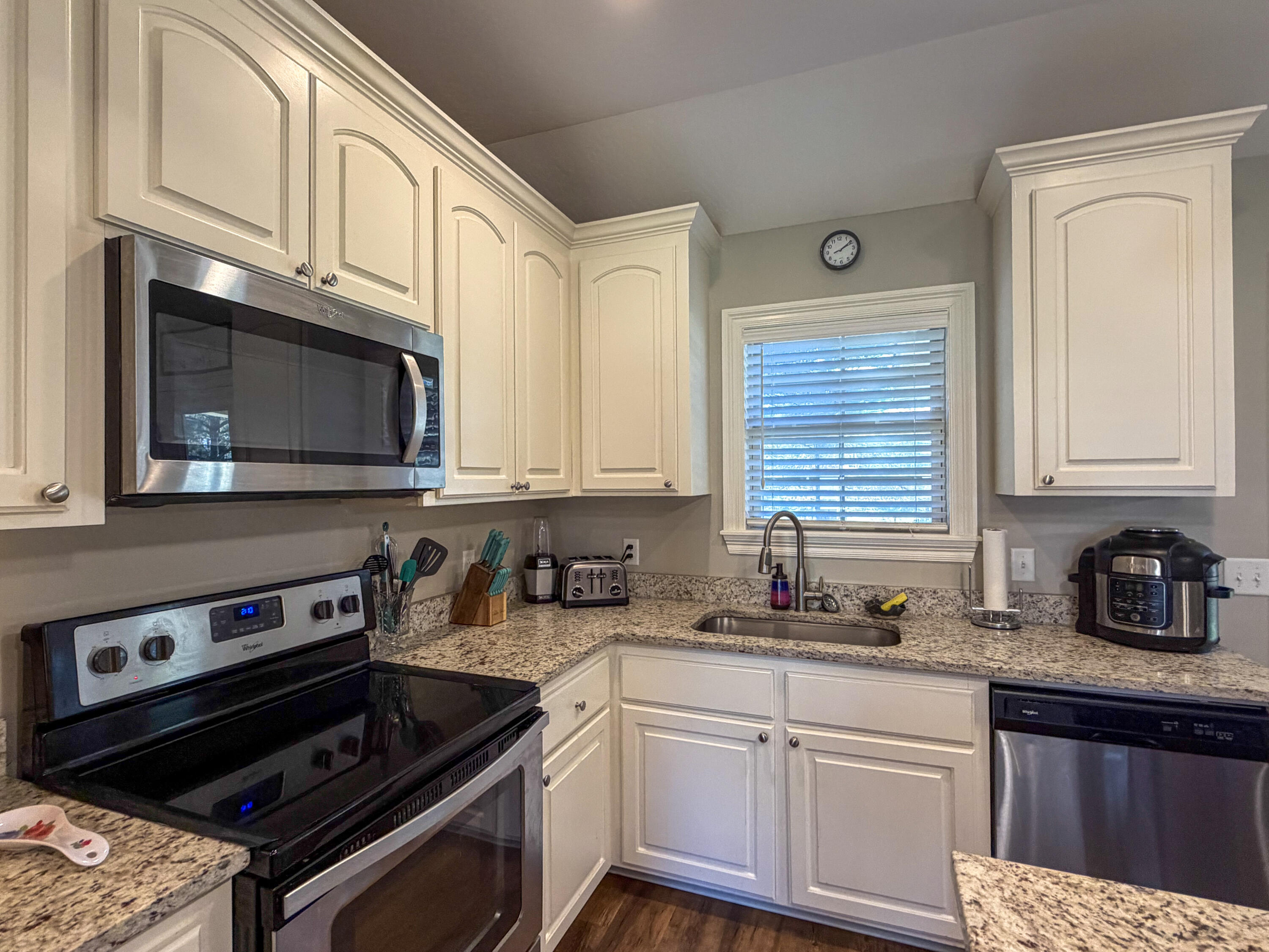 307 Tucker Rd Hattiesburg, MS 39401