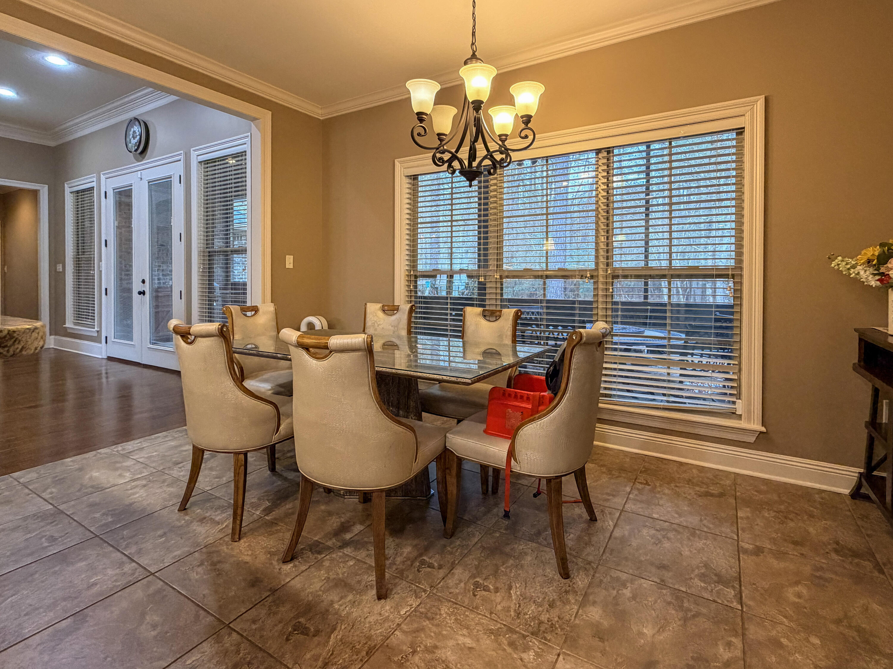 137 St Annes Dr Hattiesburg, MS 39401