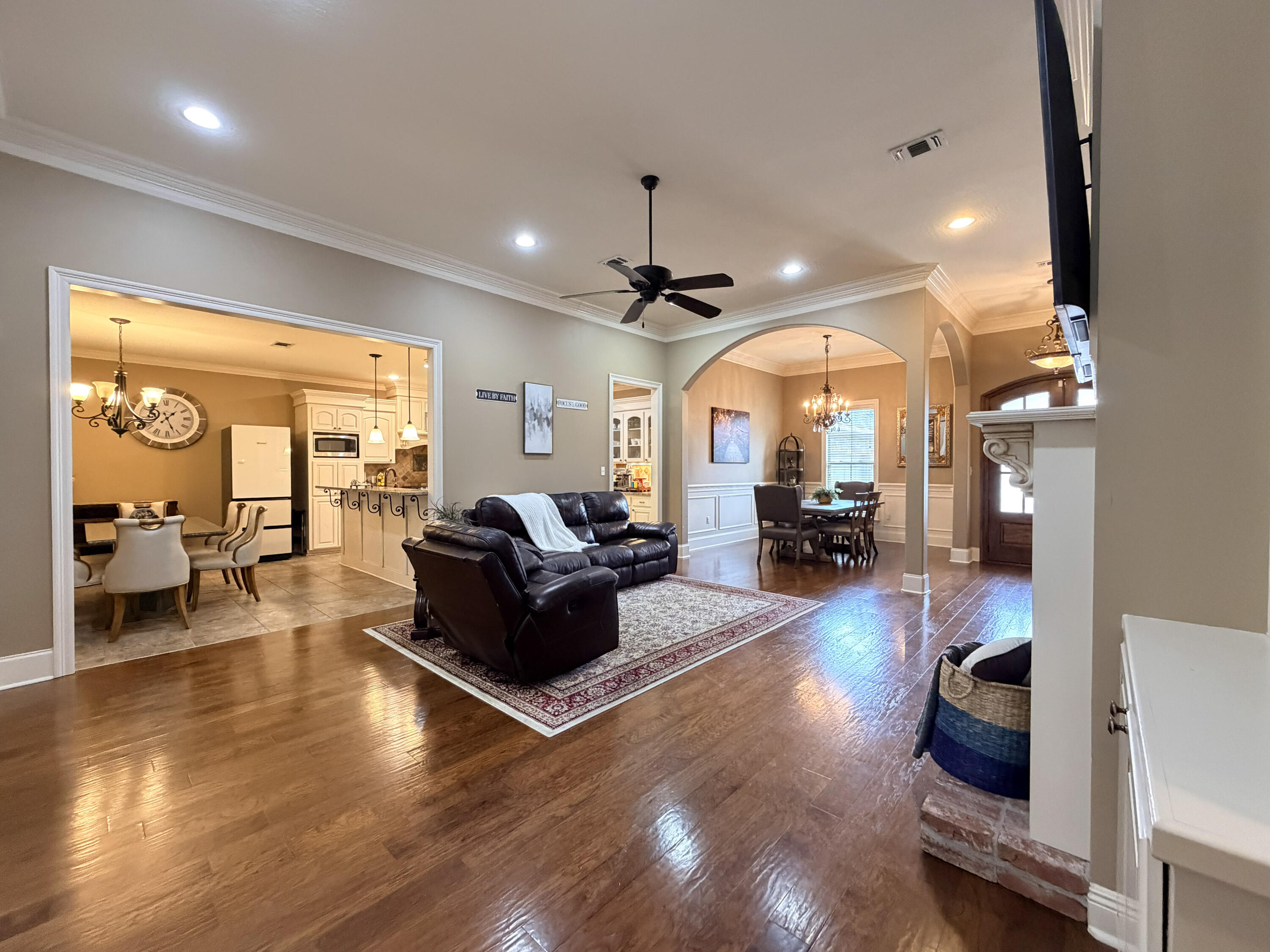 137 St Annes Dr Hattiesburg, MS 39401