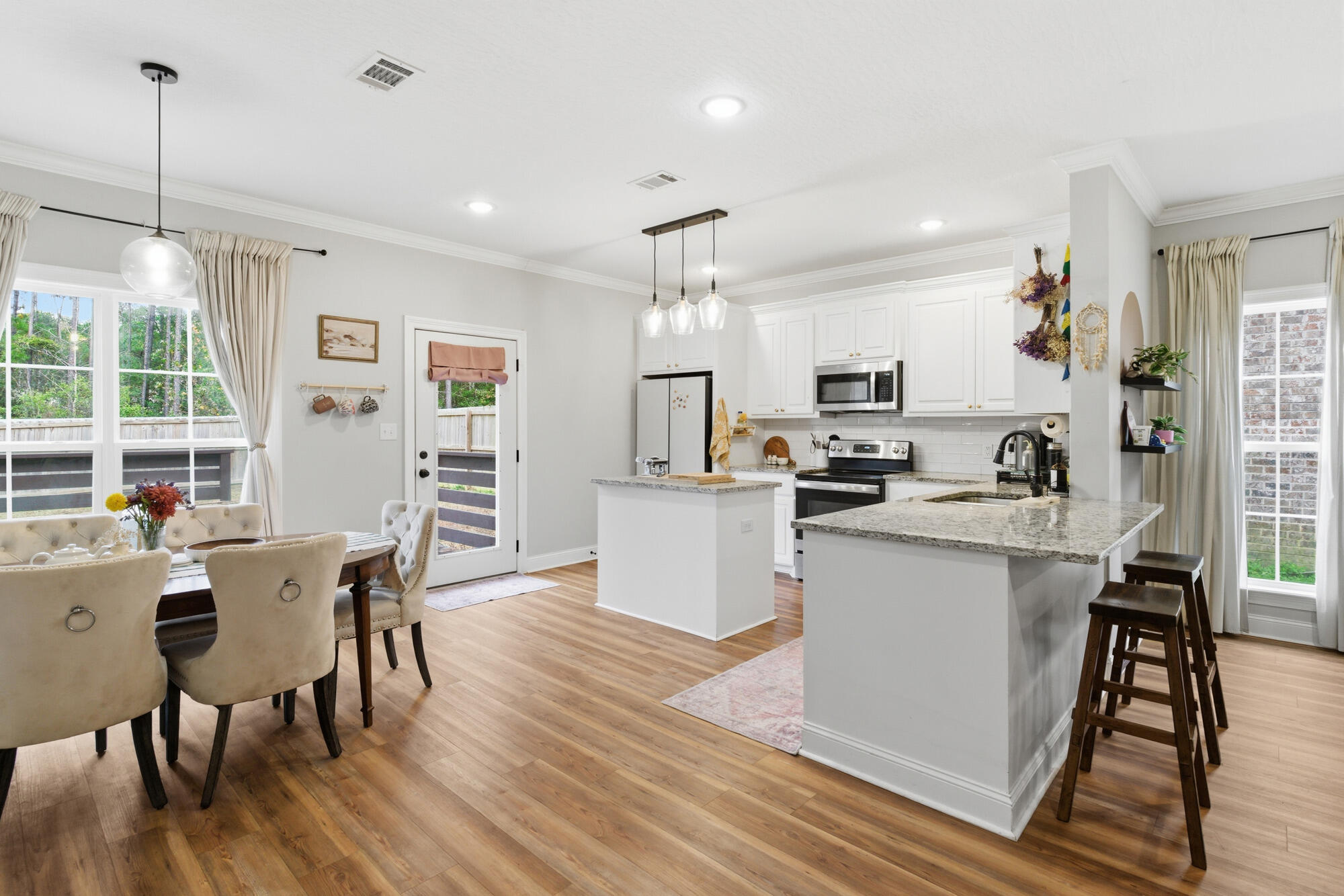 64 N Barnes Fld Dr Hattiesburg, MS 39402