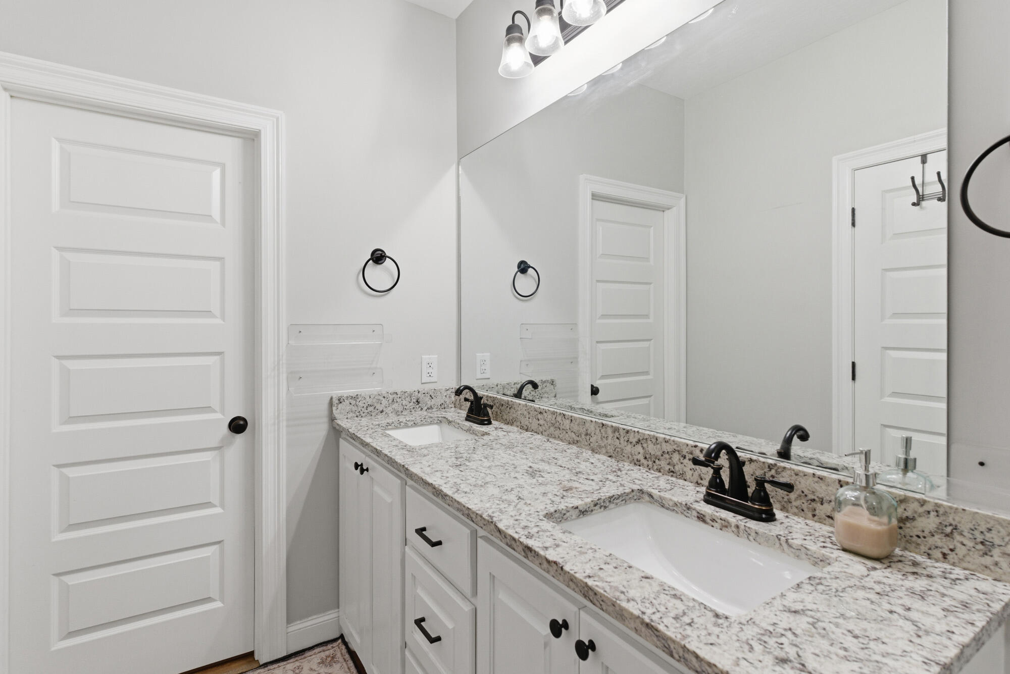 64 N Barnes Fld Dr Hattiesburg, MS 39402