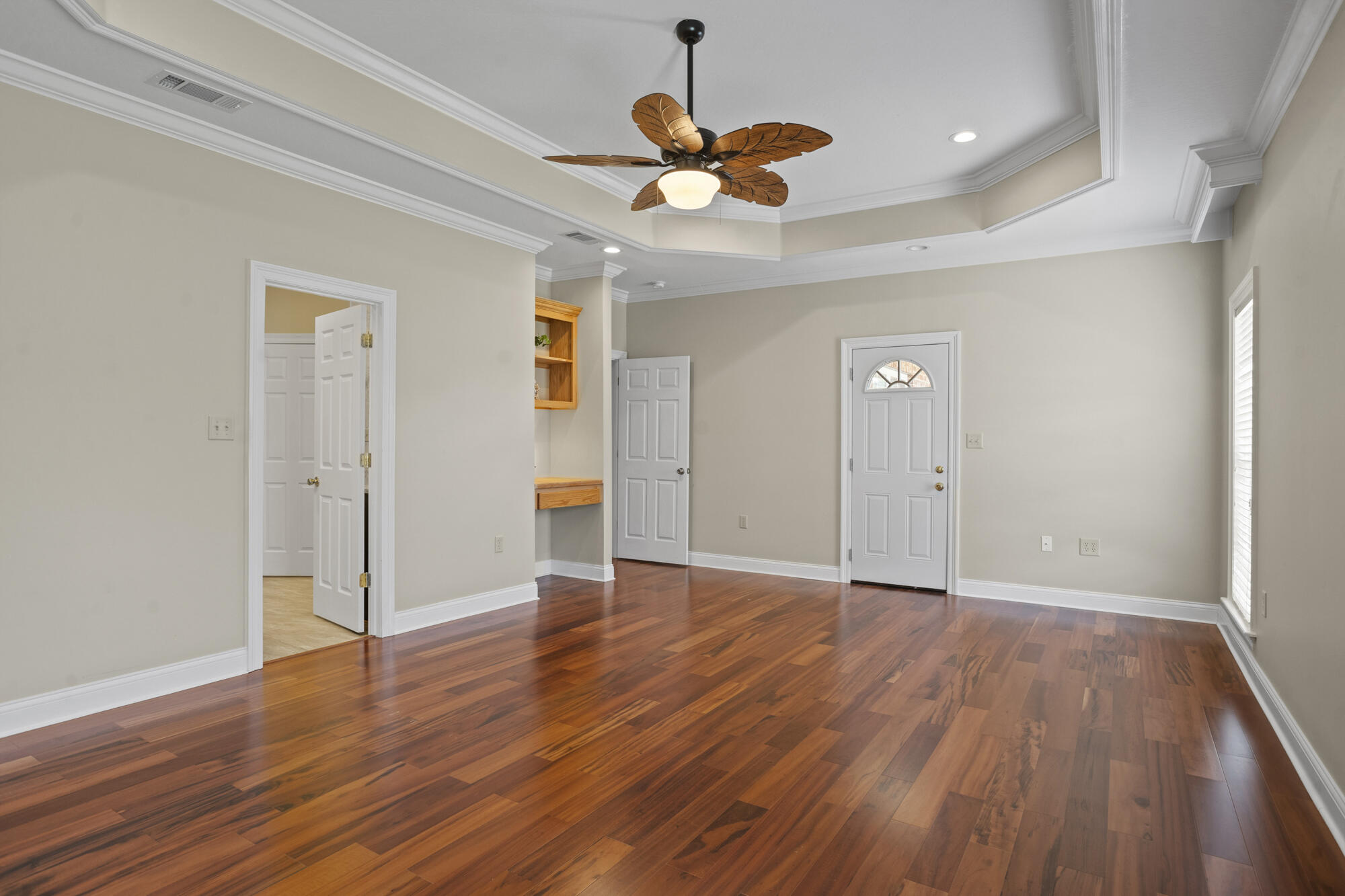 66 W Shr Dr Hattiesburg, MS 39402