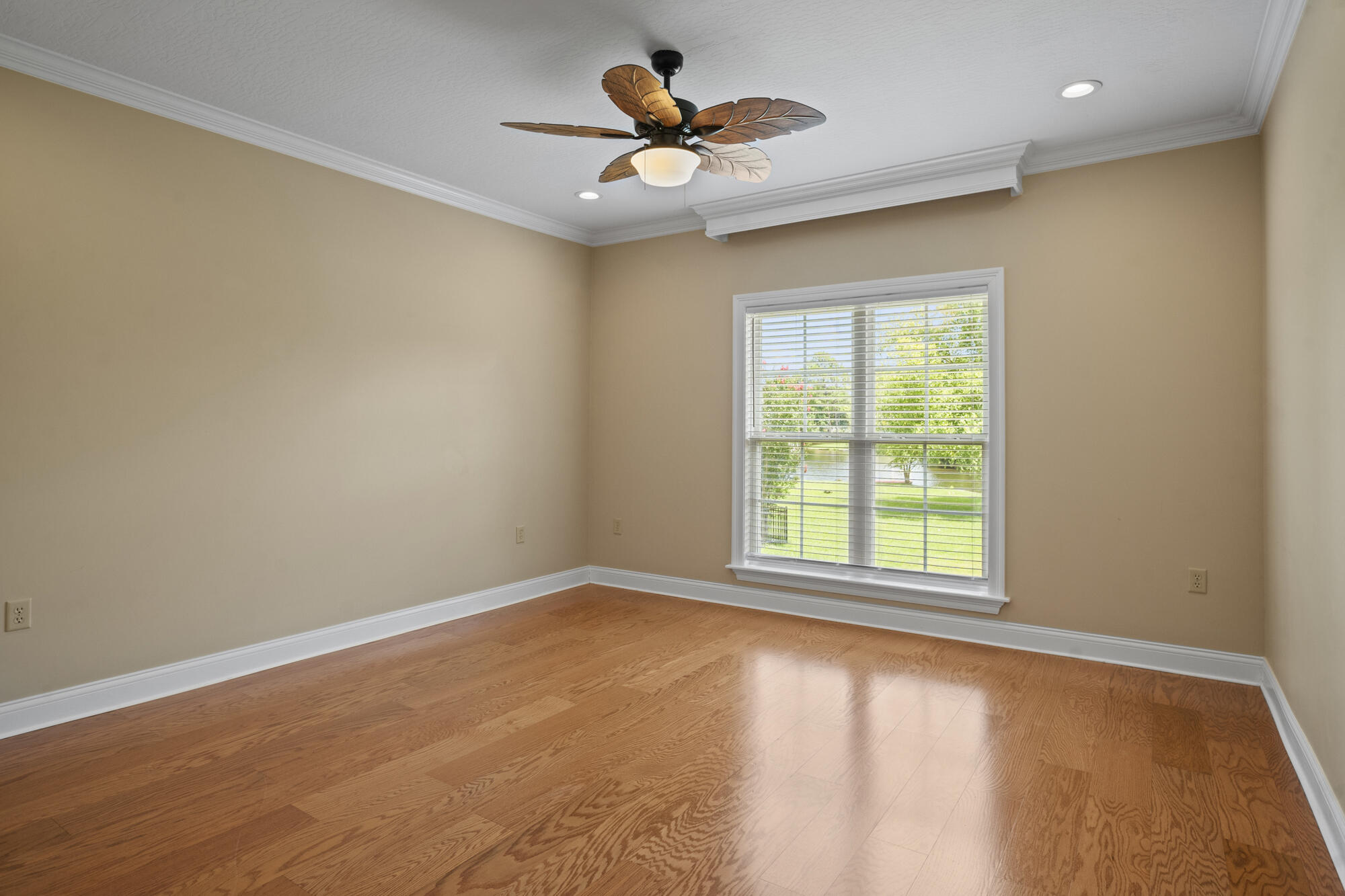 66 W Shr Dr Hattiesburg, MS 39402