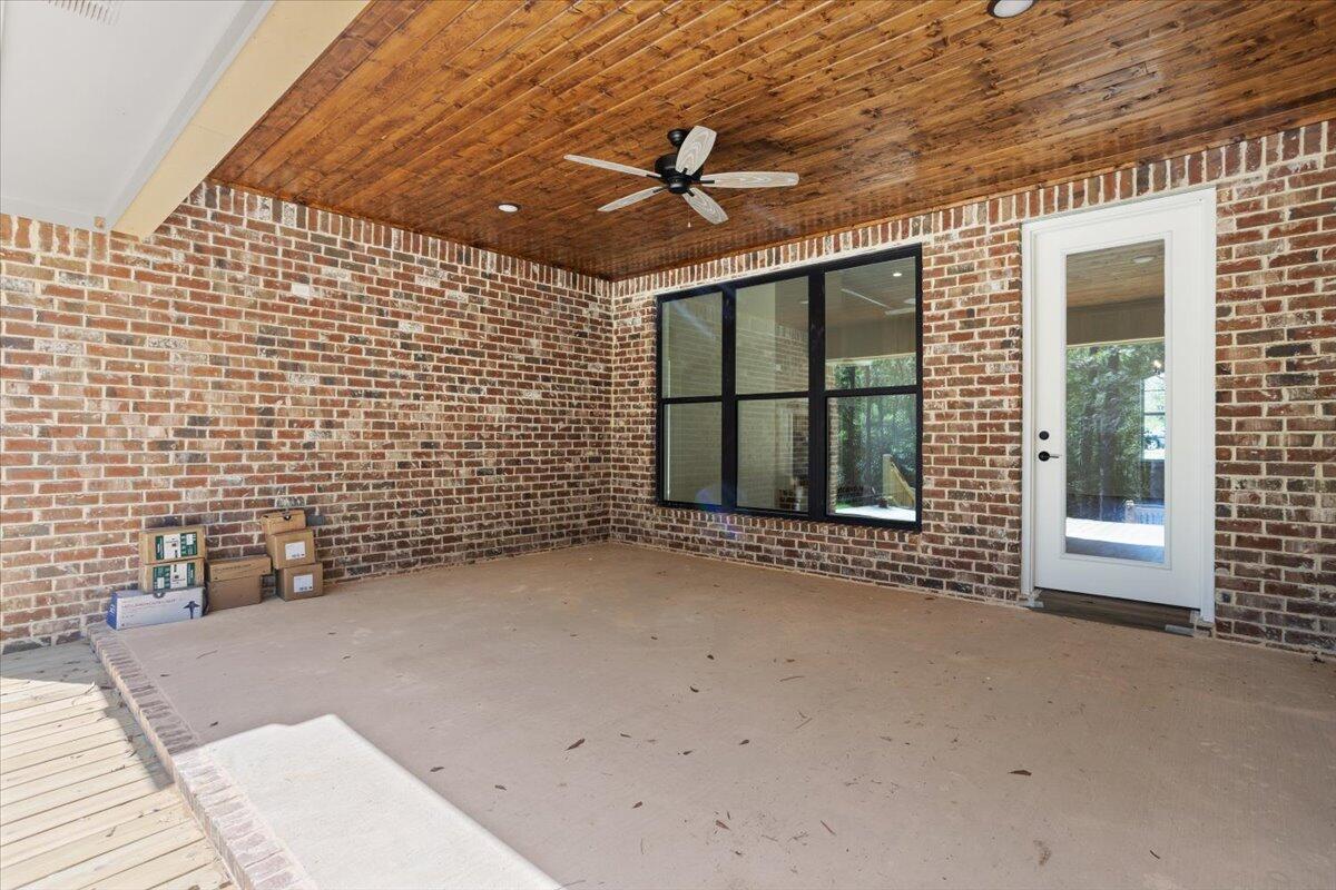 292 Morrell Cir Hattiesburg, MS 39402