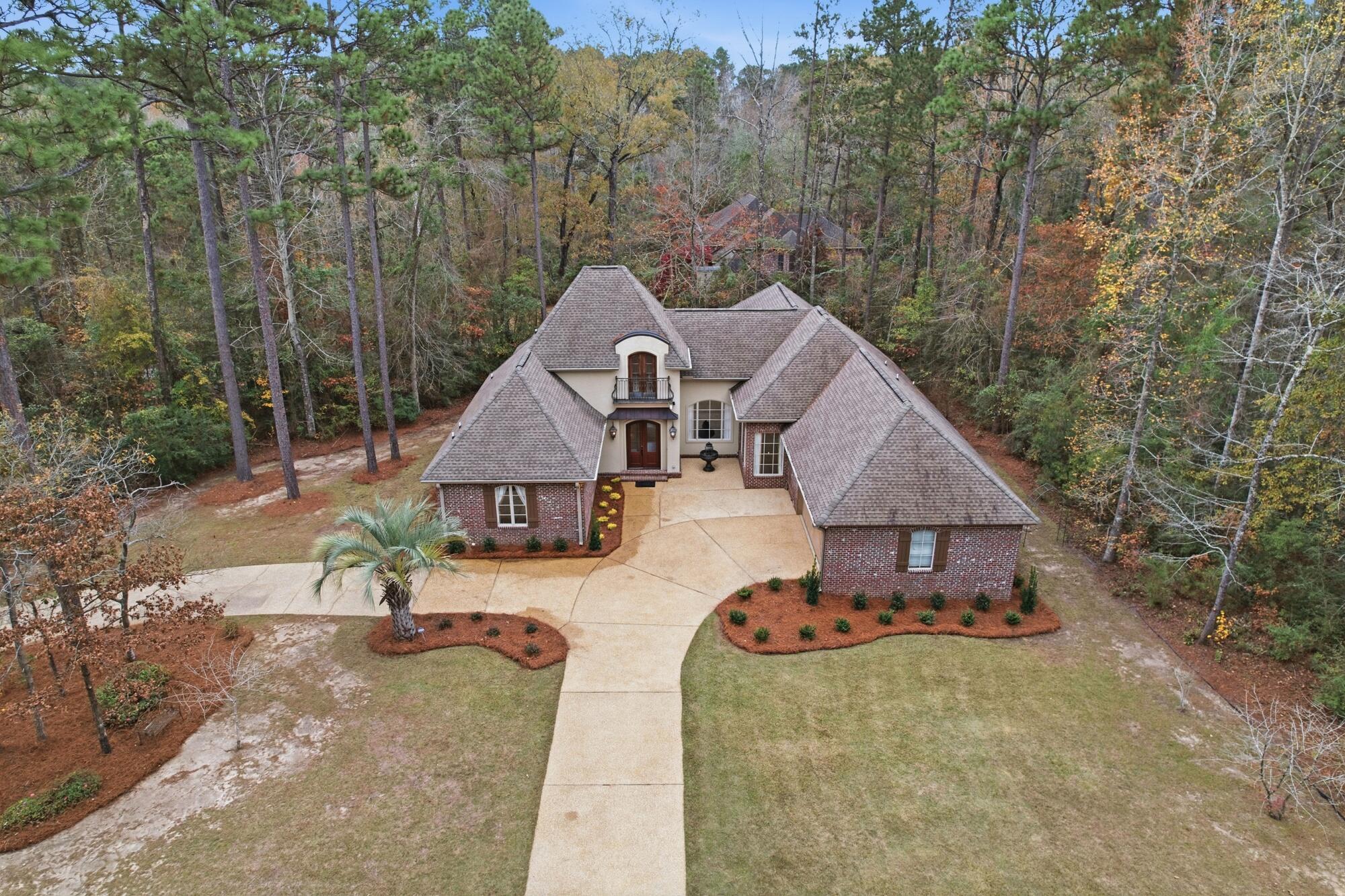 196 Tallulah Hattiesburg, MS 39402