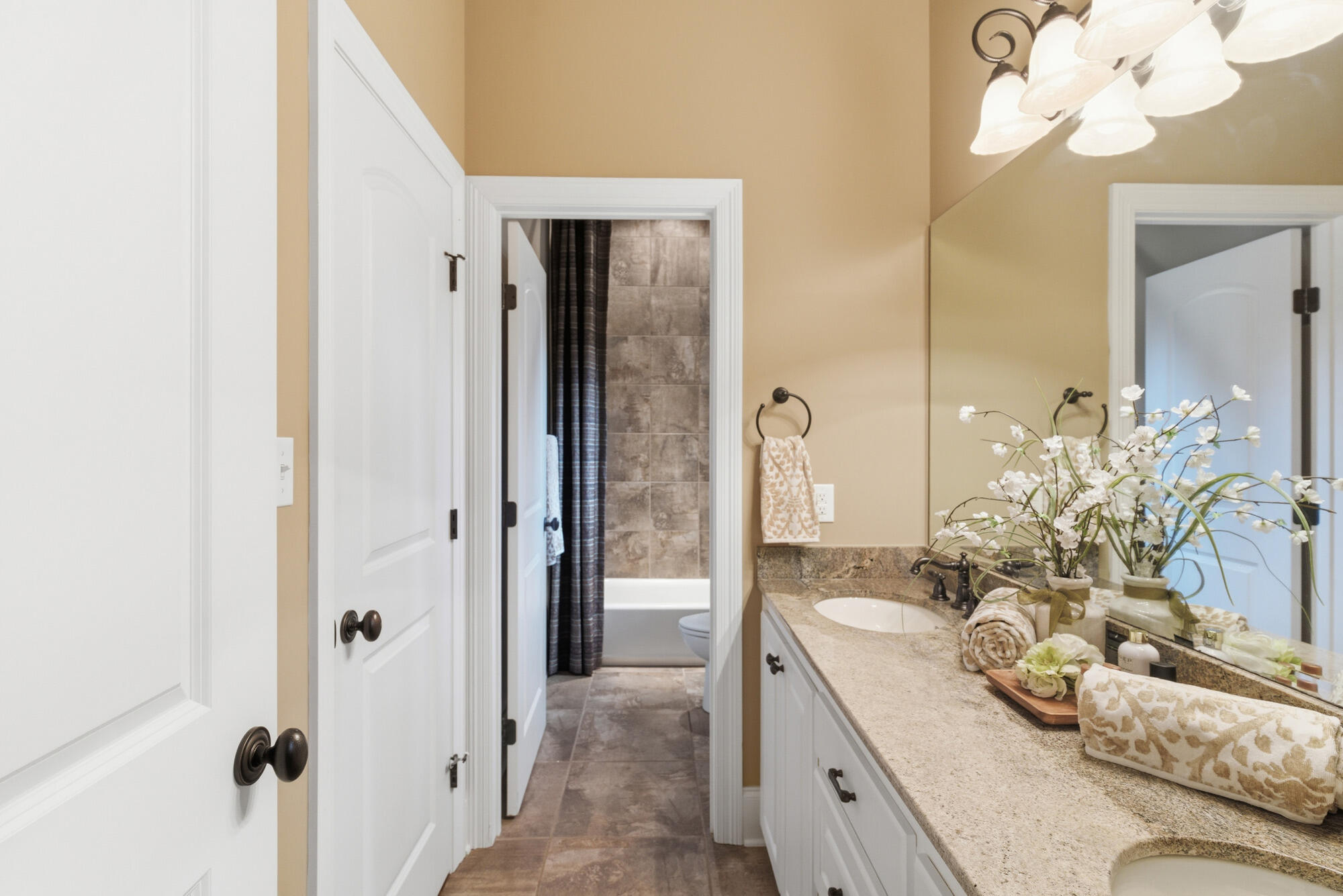 196 Tallulah Hattiesburg, MS 39402