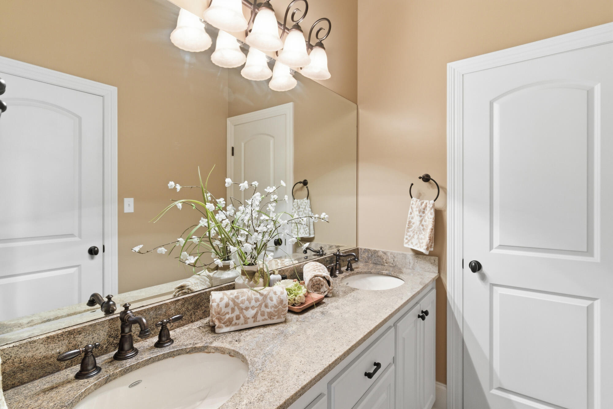 196 Tallulah Hattiesburg, MS 39402