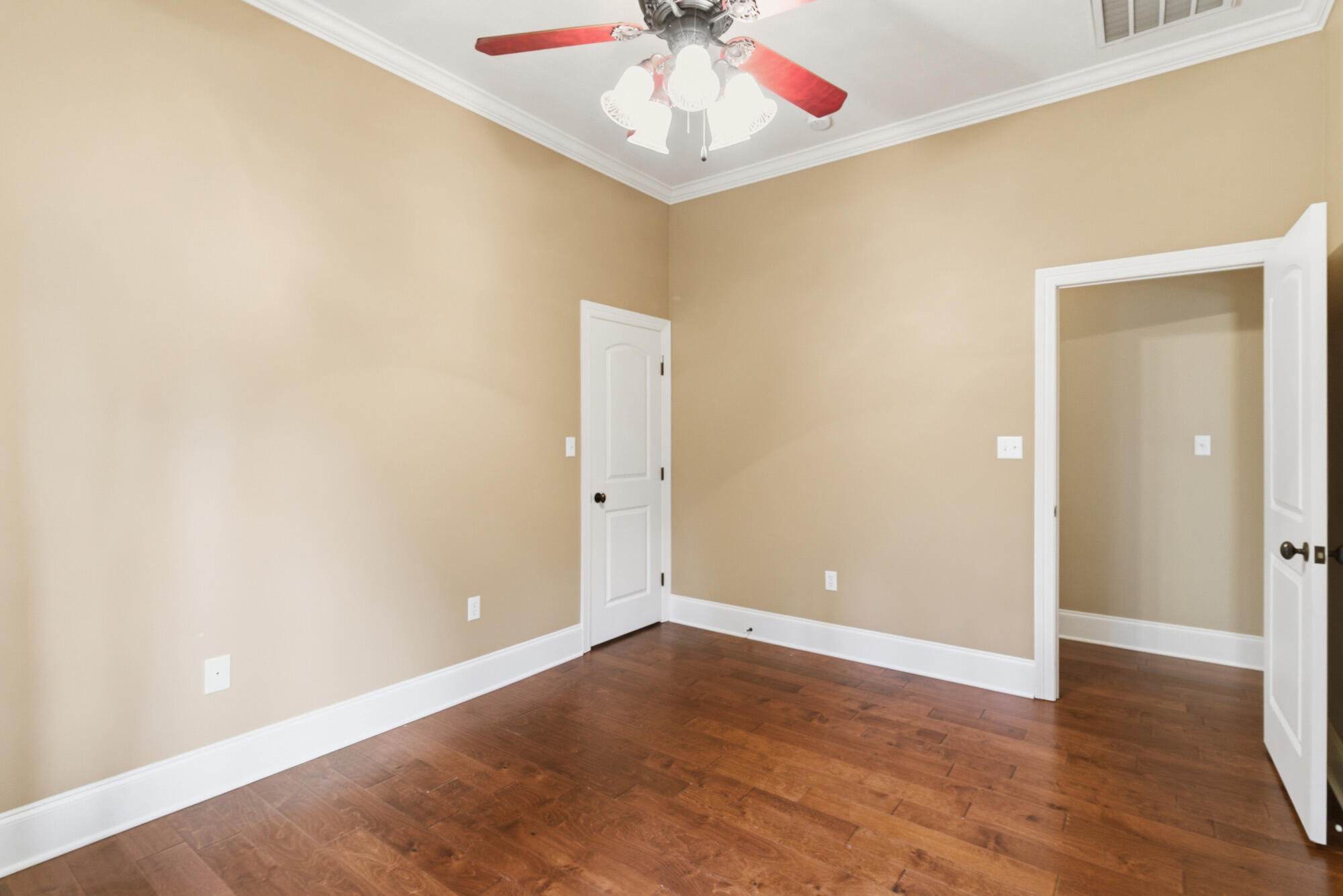 196 Tallulah Hattiesburg, MS 39402