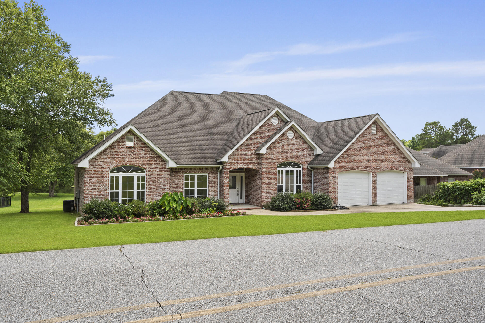 33 Rue Lafitte Hattiesburg, MS 39402