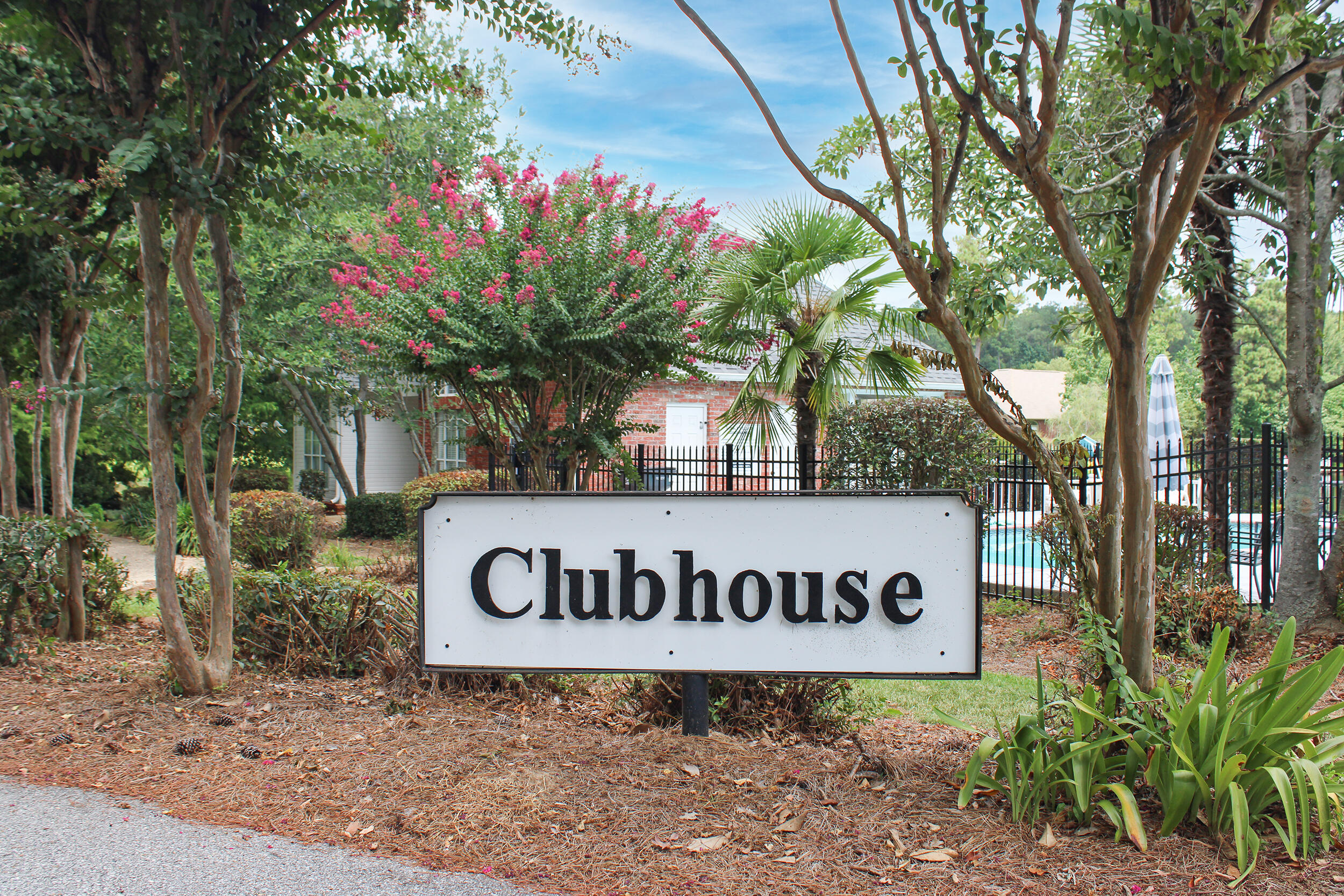 33 Rue Lafitte Hattiesburg, MS 39402