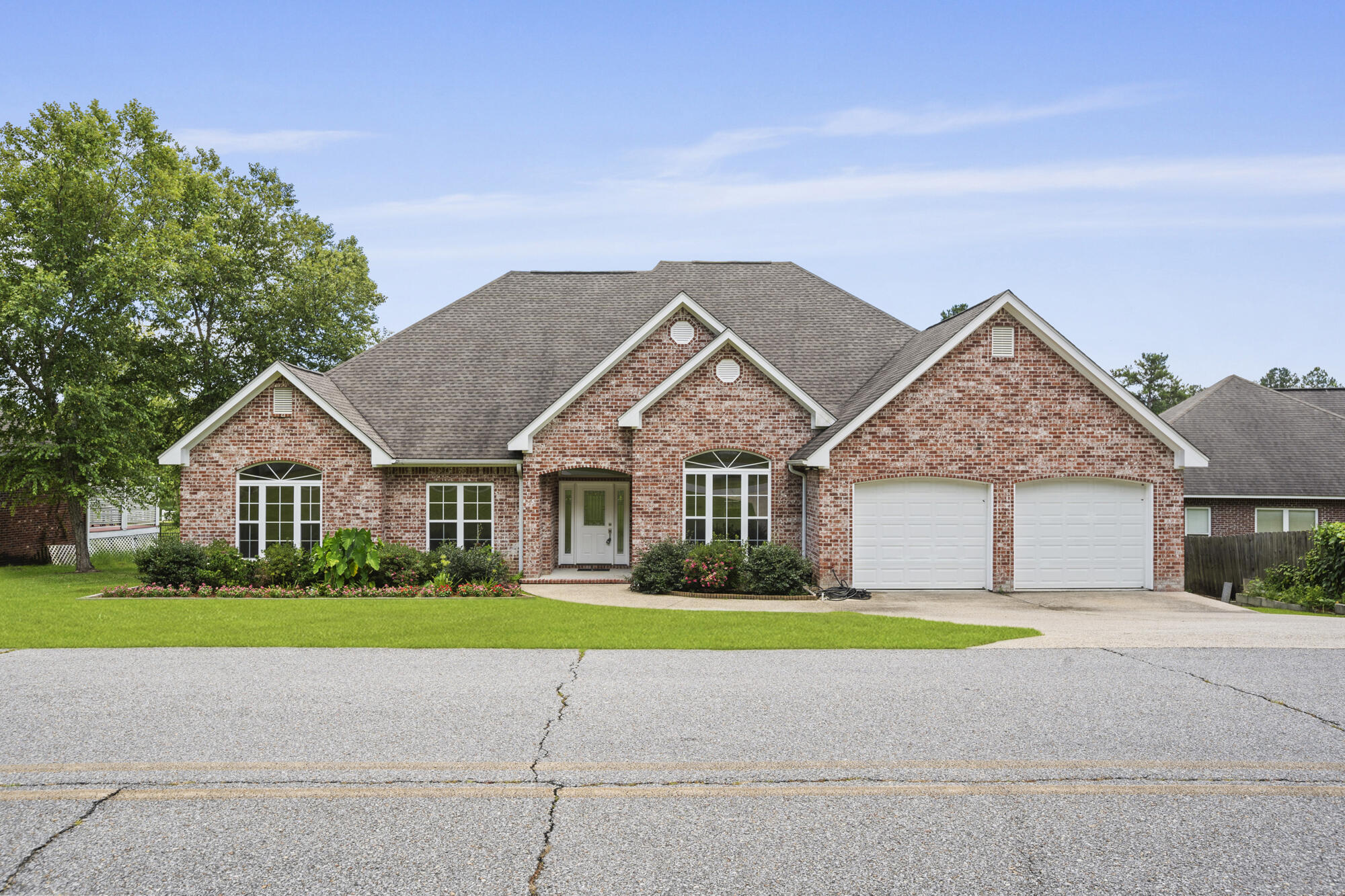 33 Rue Lafitte Hattiesburg, MS 39402