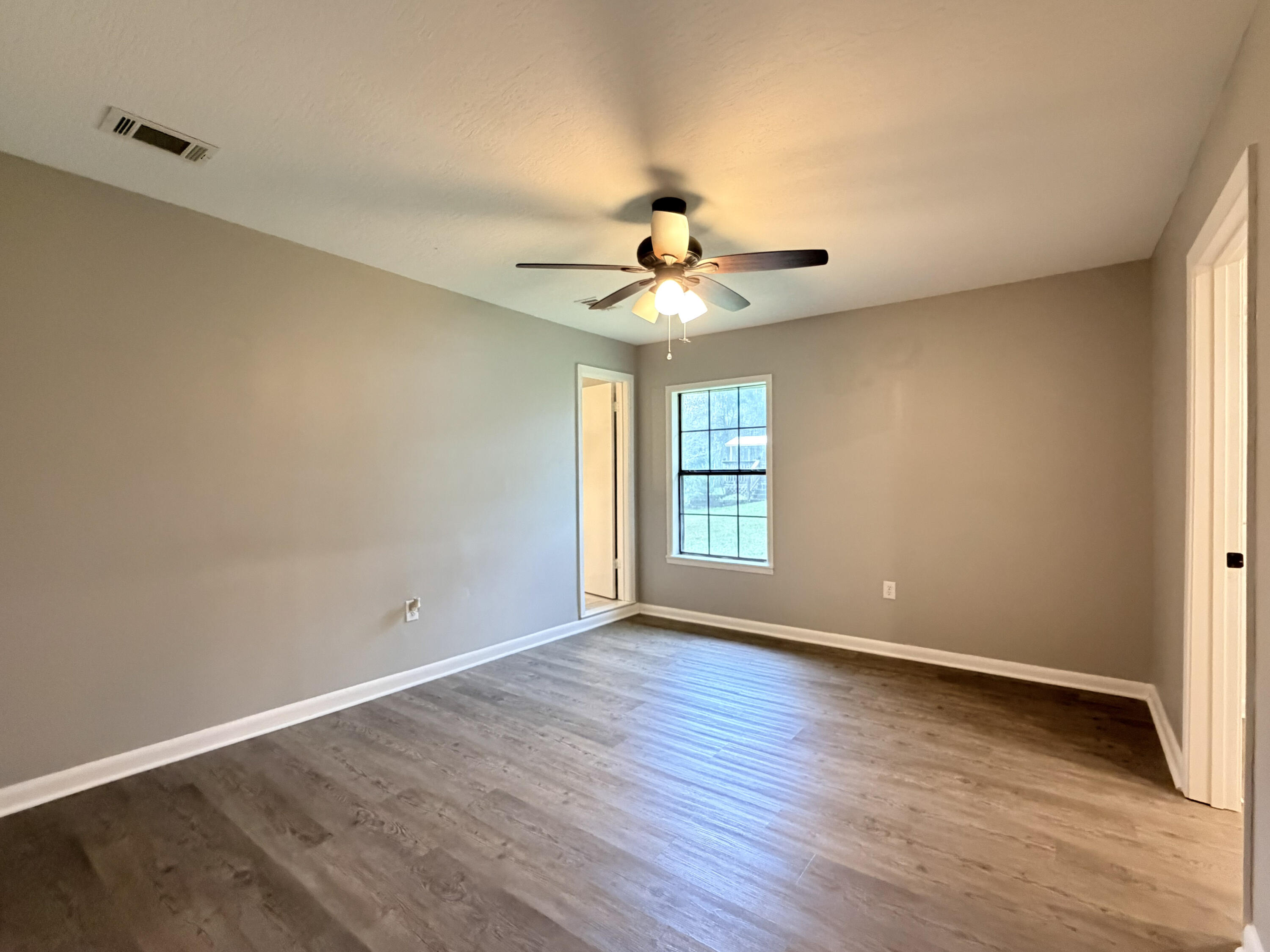 160 Highland Cir Petal, MS 39465