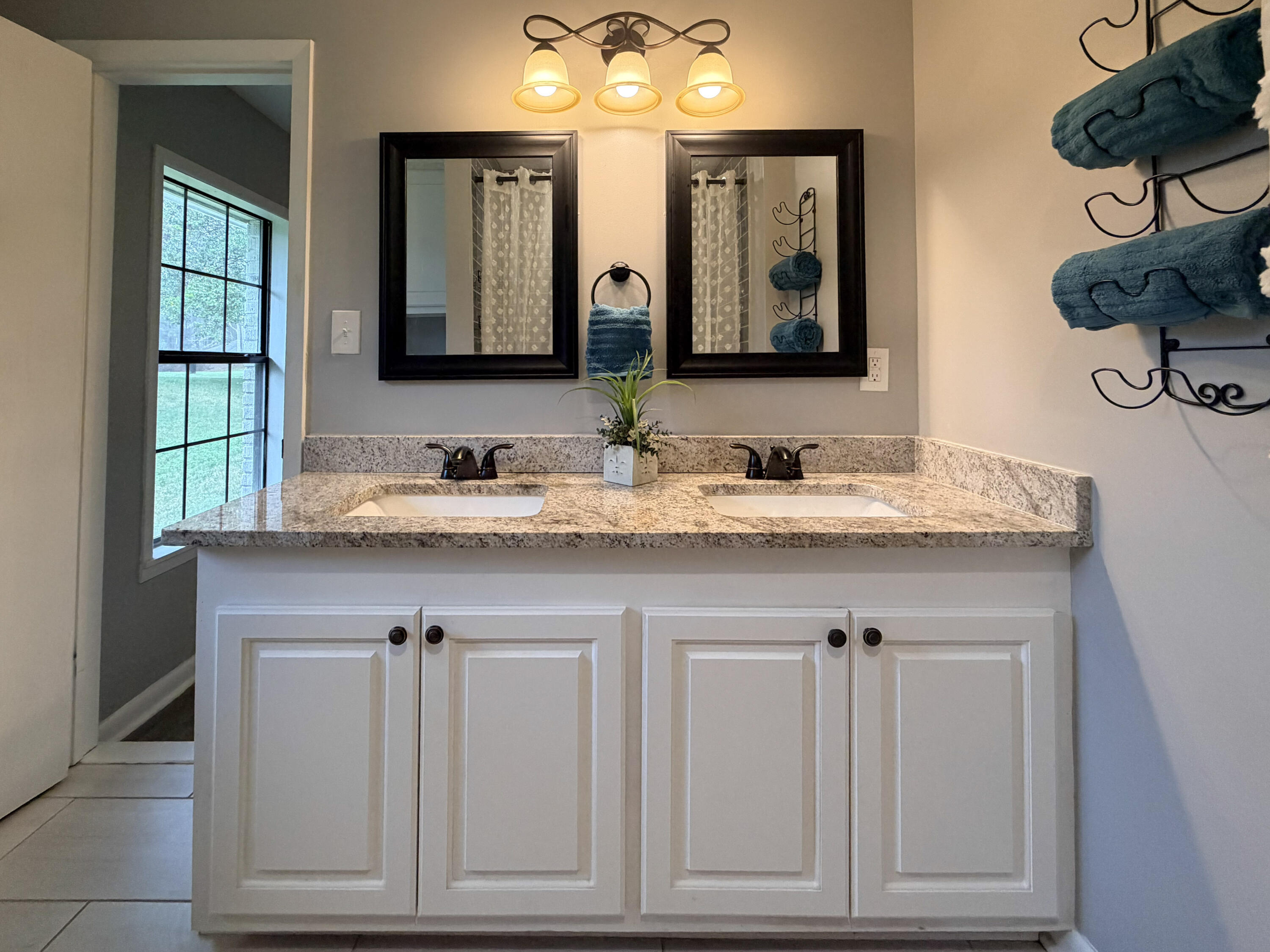 160 Highland Cir Petal, MS 39465