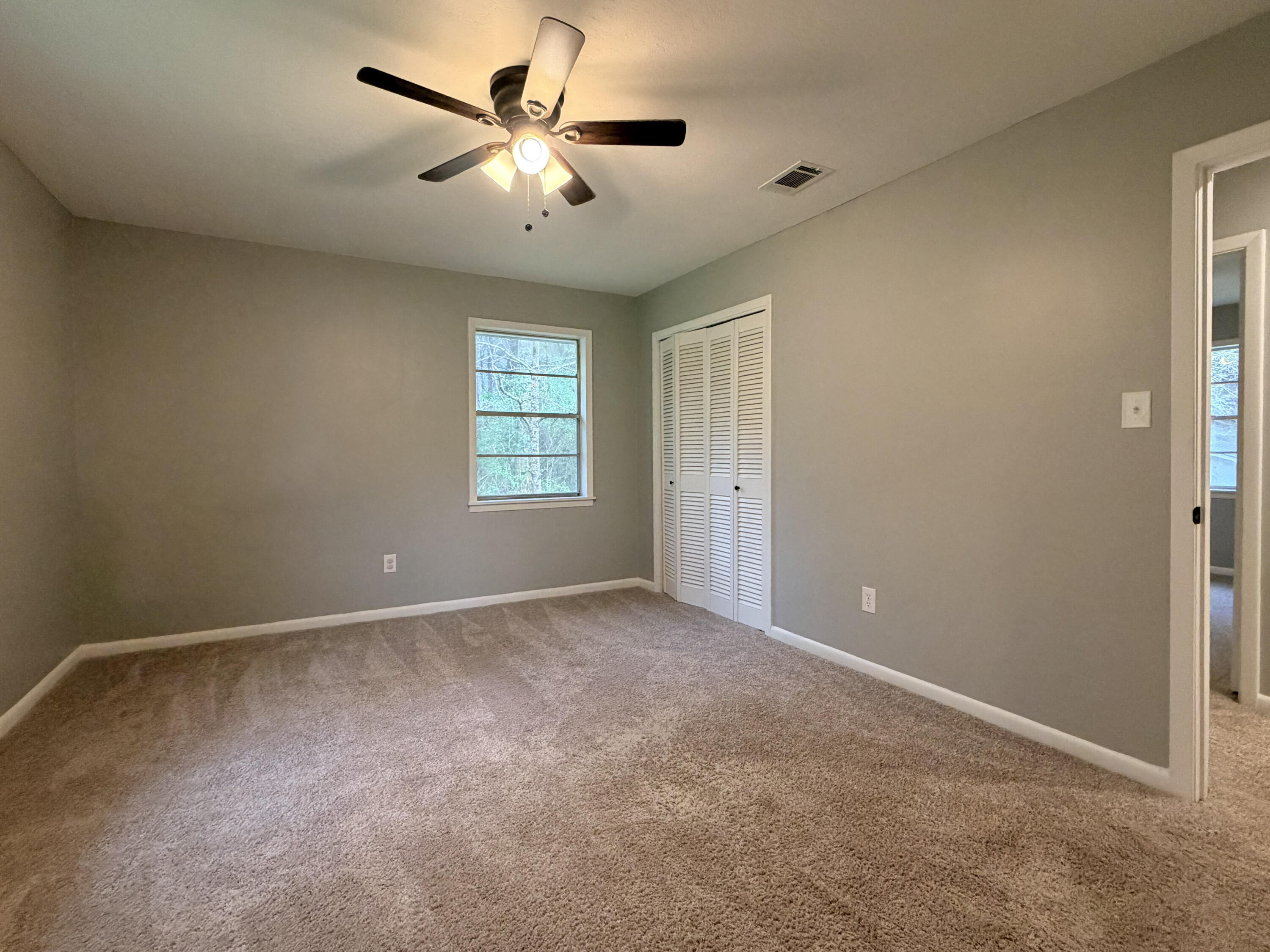 160 Highland Cir Petal, MS 39465