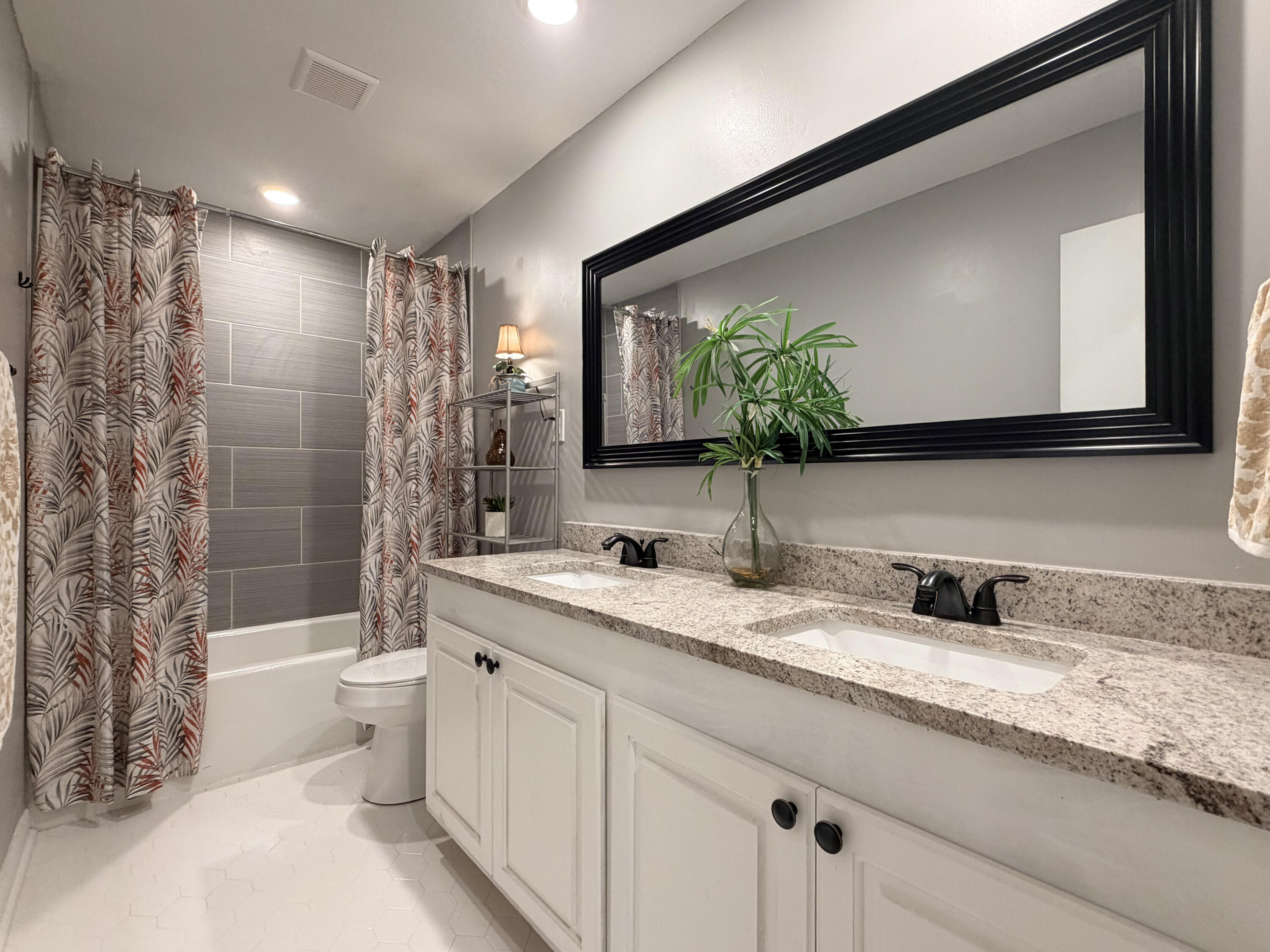 160 Highland Cir Petal, MS 39465