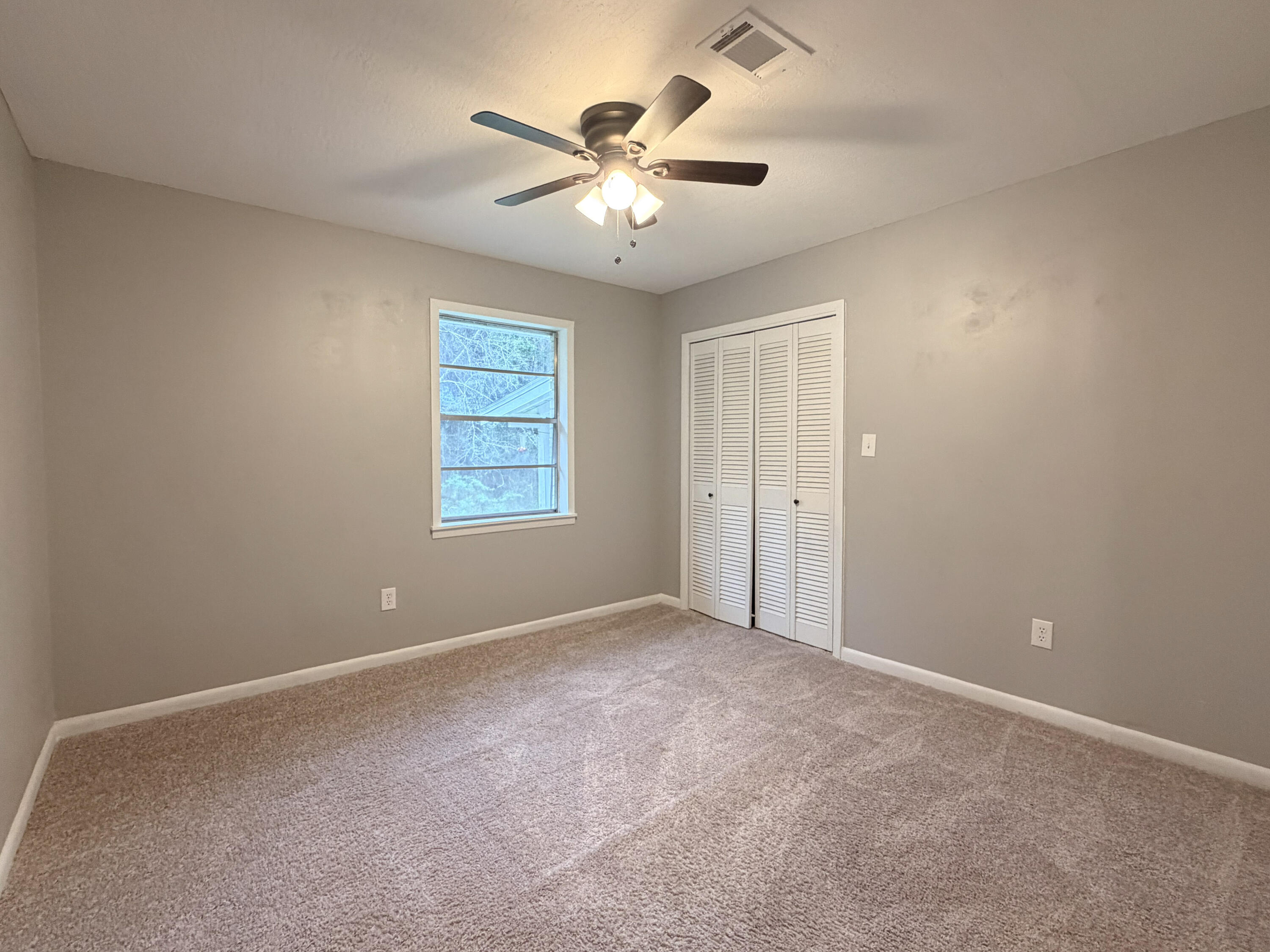 160 Highland Cir Petal, MS 39465