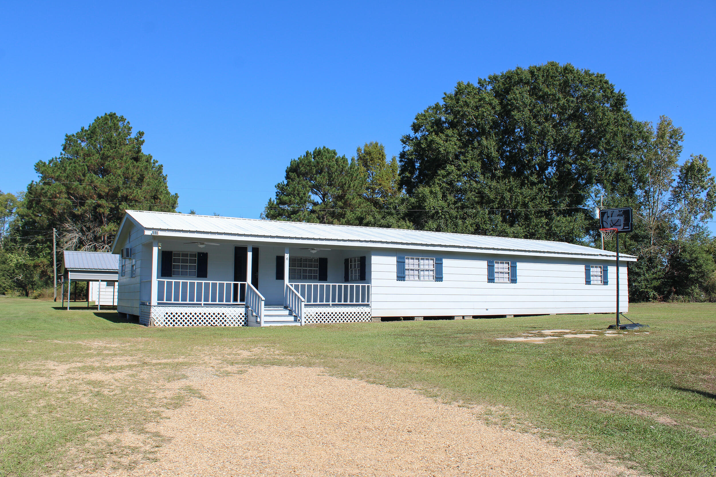76 Hinton Loop Petal, MS 39465