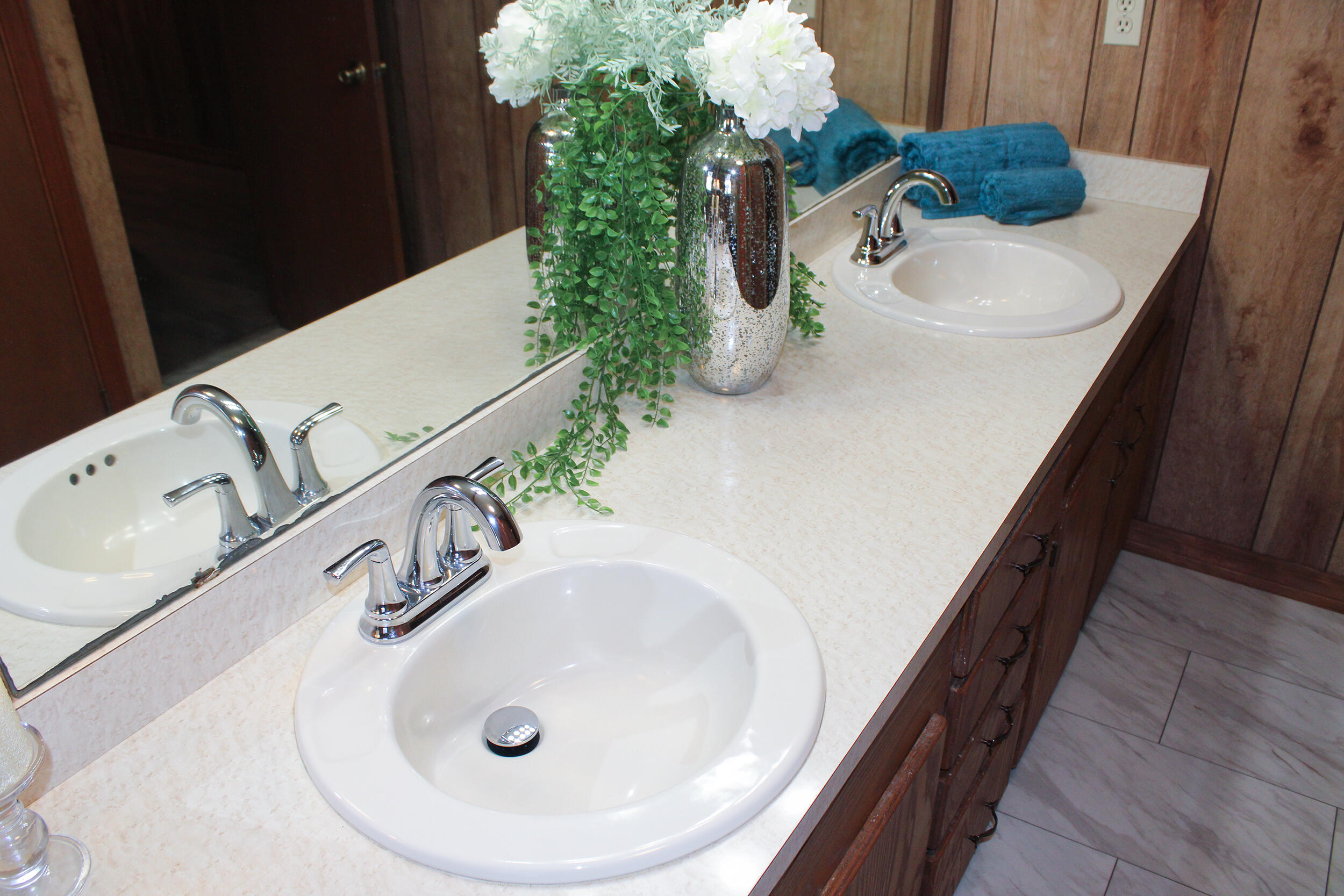 76 Hinton Loop Petal, MS 39465