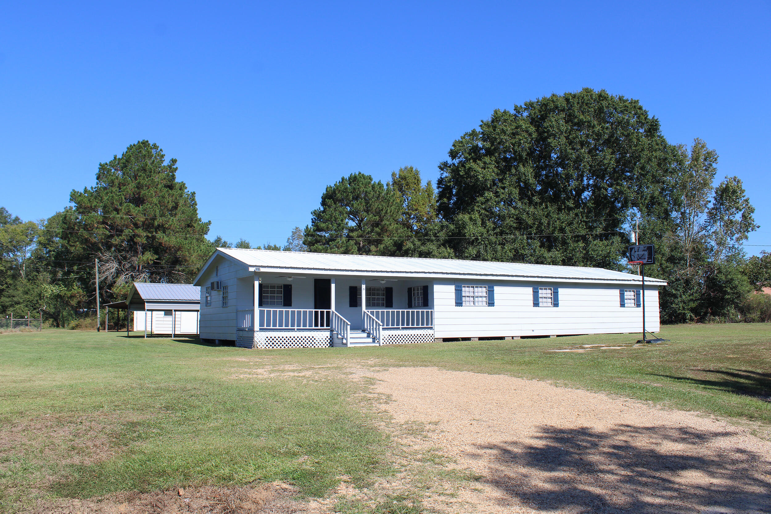 76 Hinton Loop Petal, MS 39465