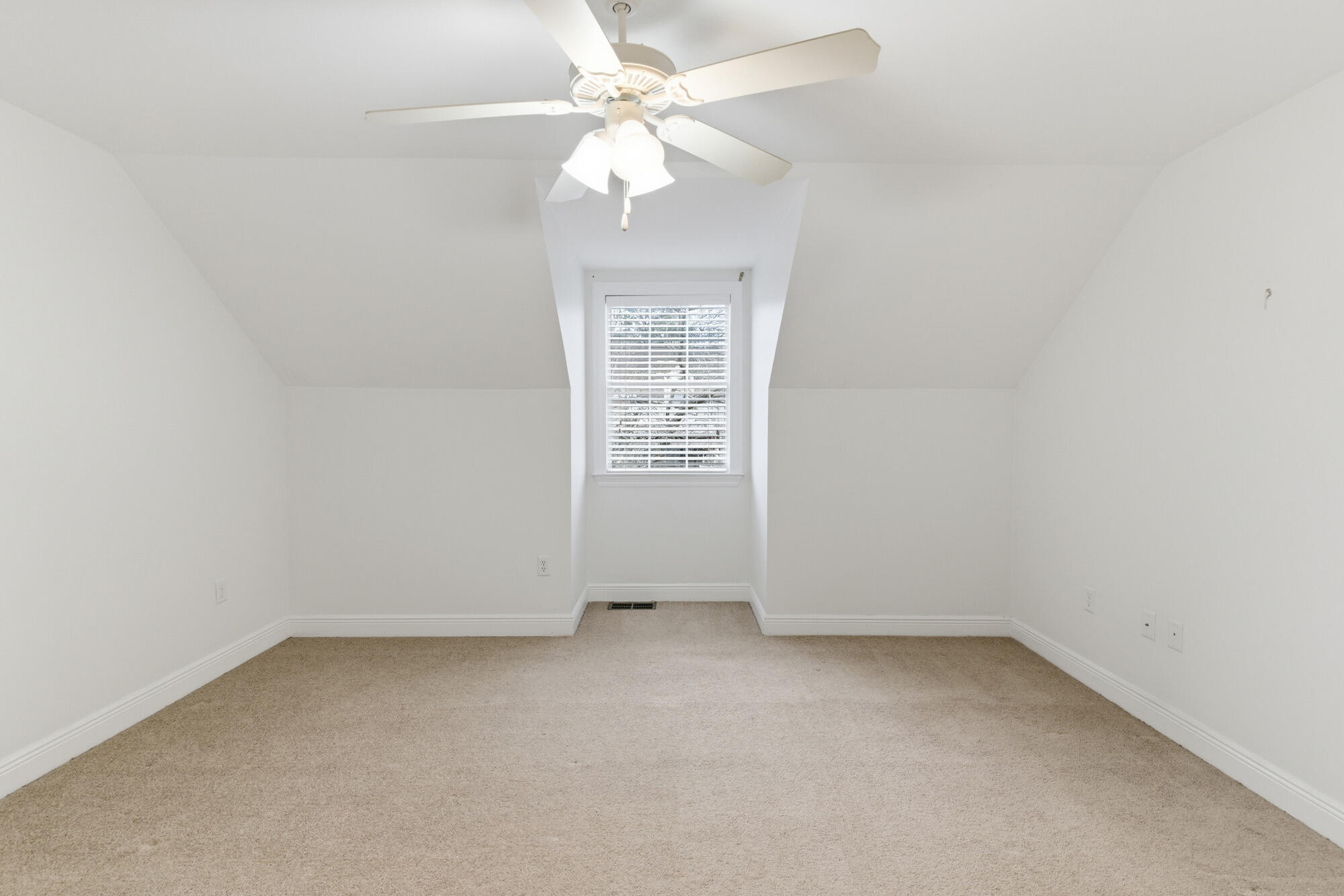 6 Gardenview Ln Hattiesburg, MS 39402