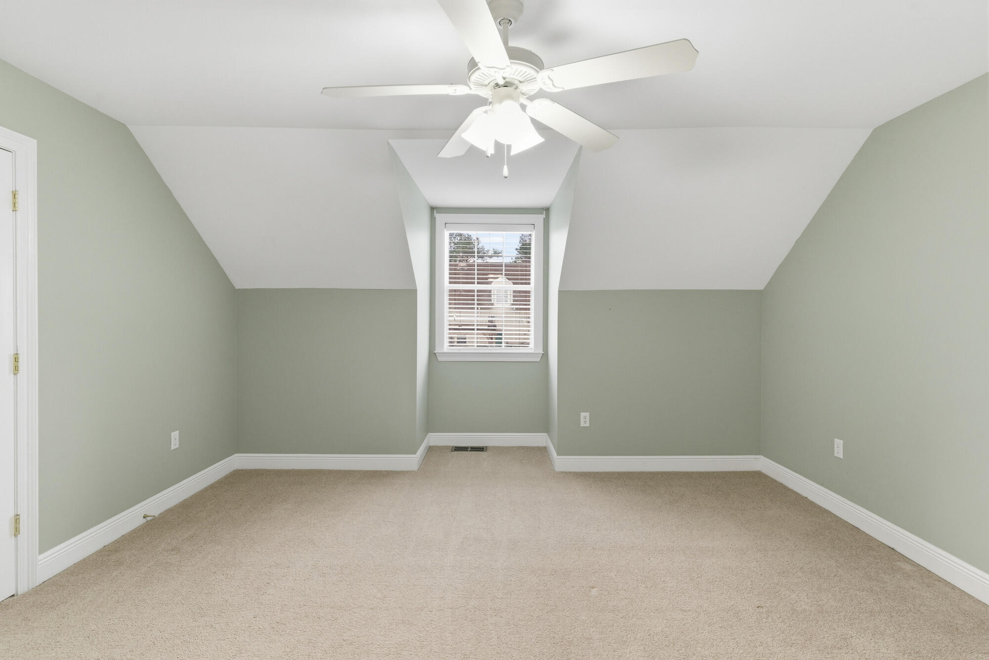 6 Gardenview Ln Hattiesburg, MS 39402