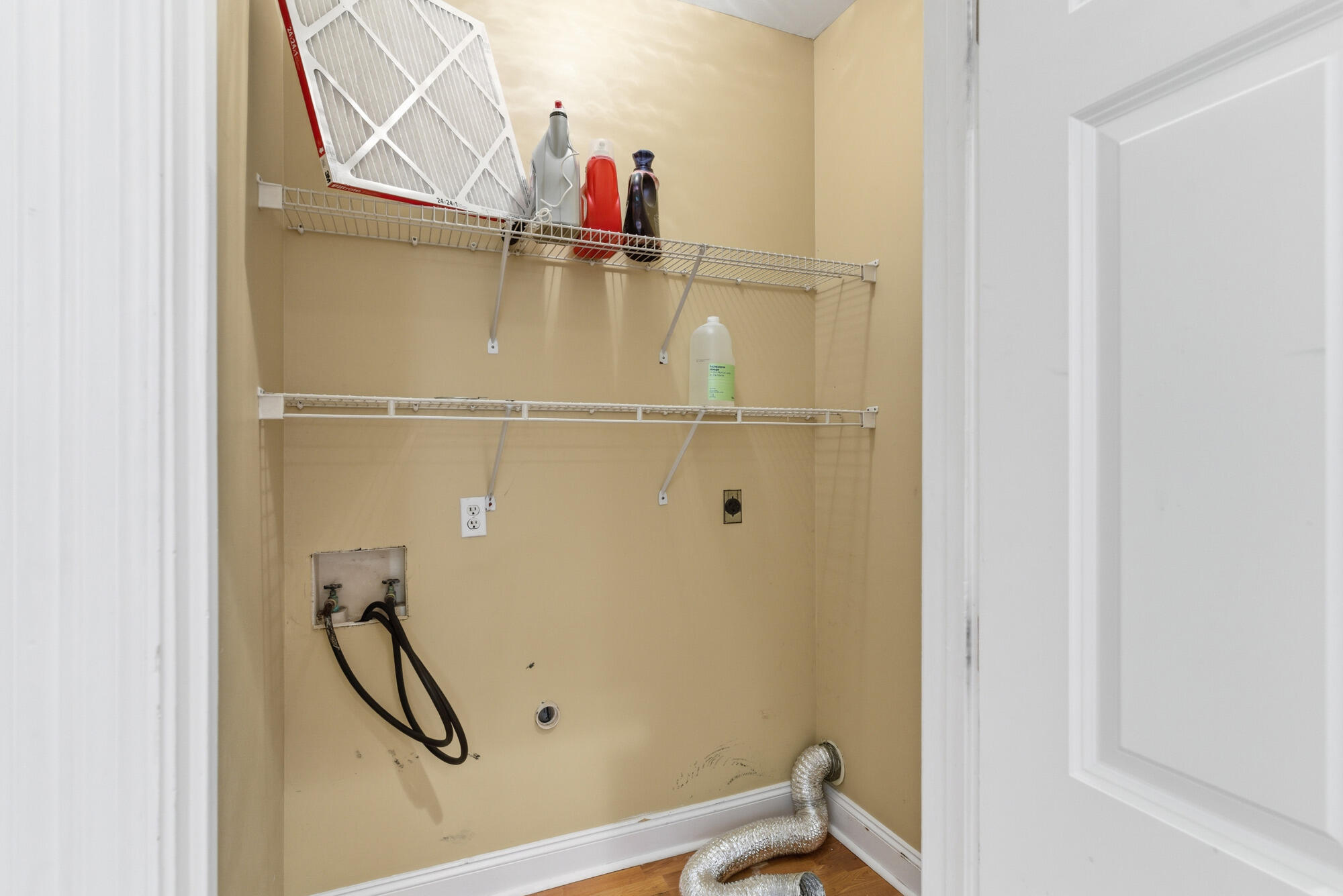 6 Gardenview Ln Hattiesburg, MS 39402