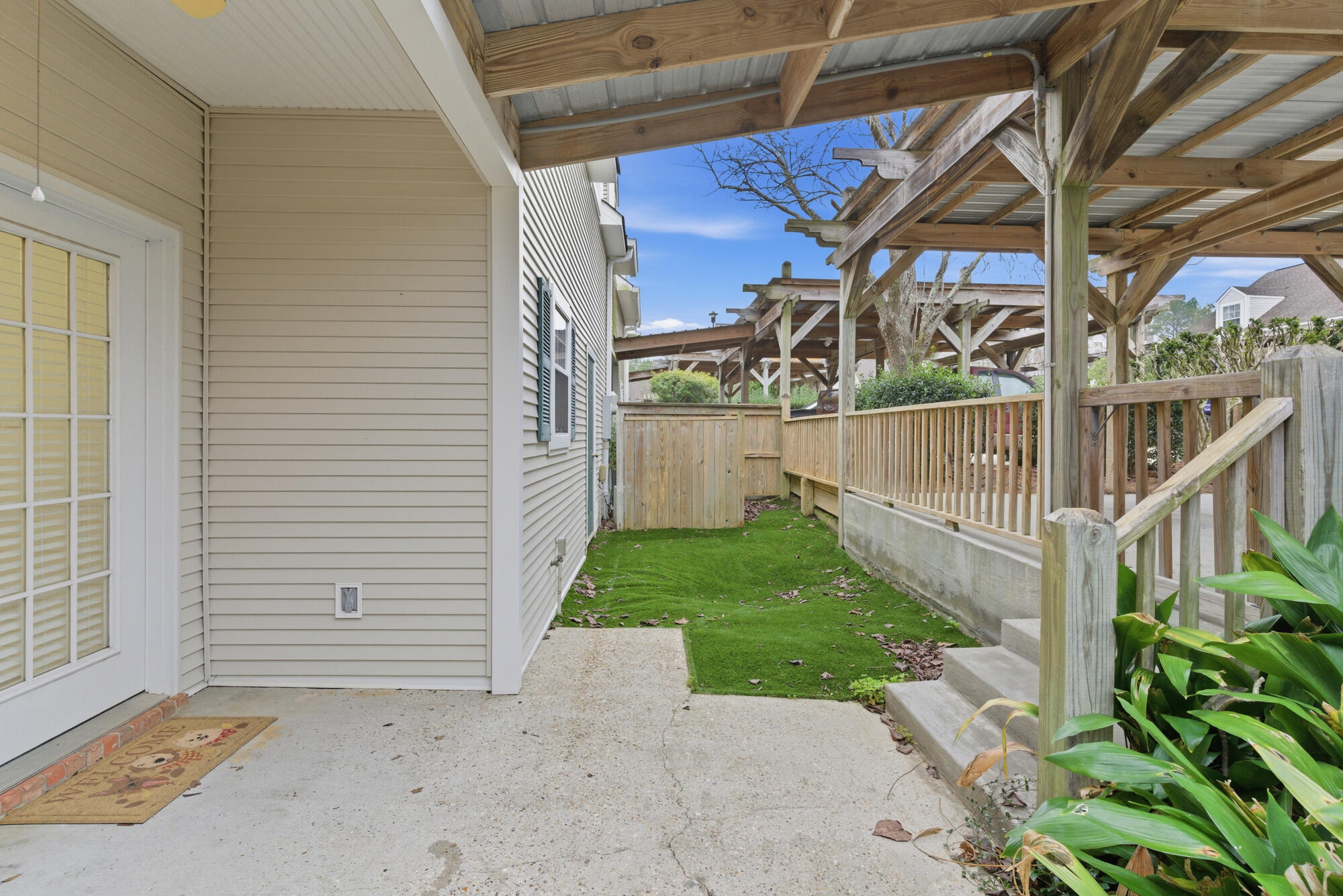 6 Gardenview Ln Hattiesburg, MS 39402